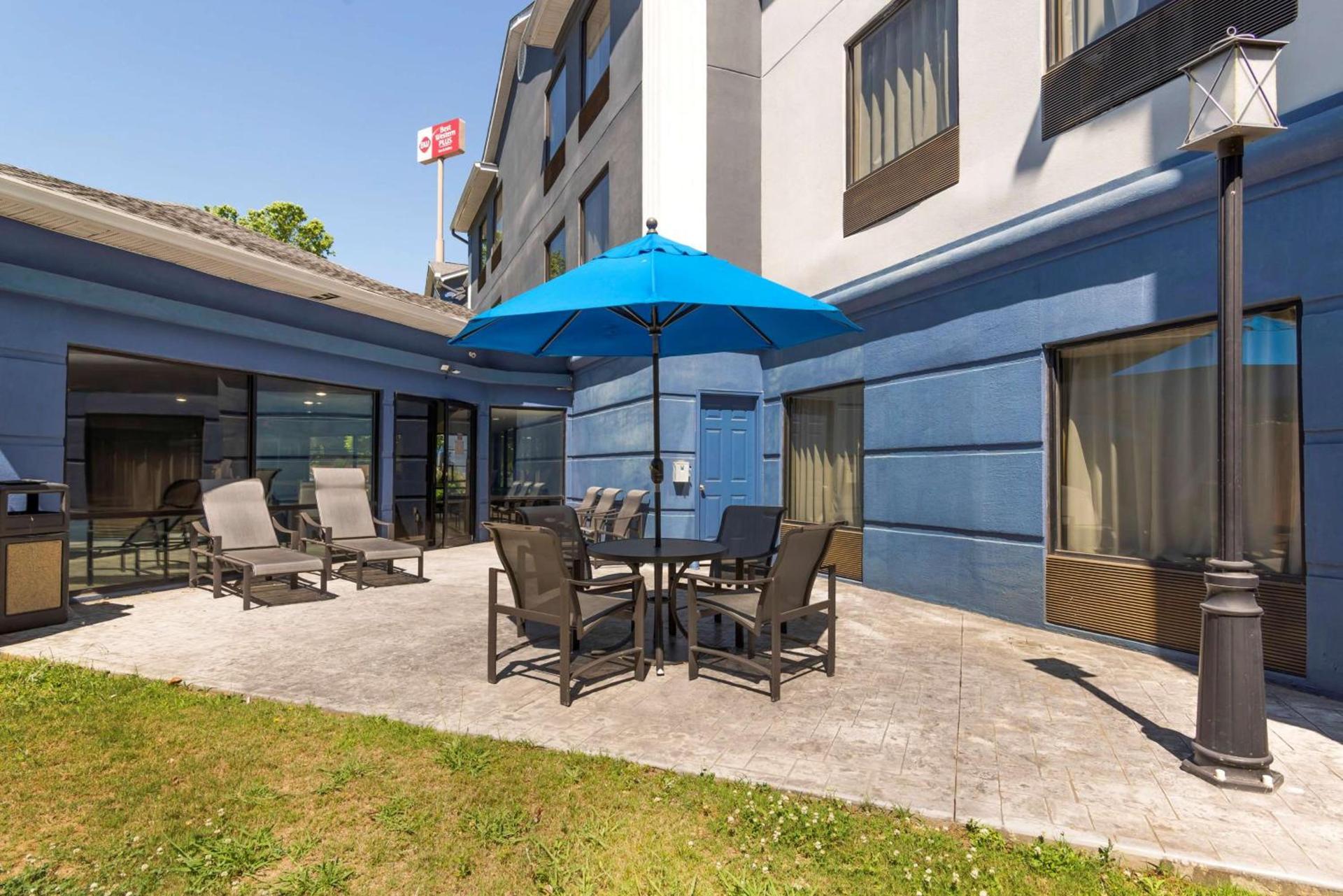 Best Western Plus McDonough Inn & Suites photo 9