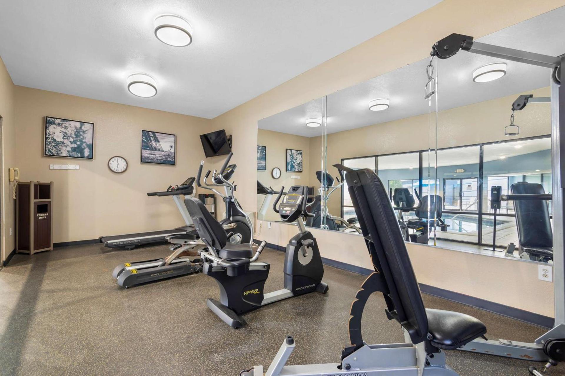 Best Western Plus McDonough Inn & Suites photo 8