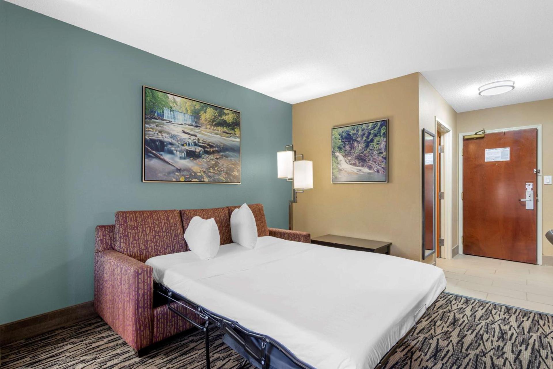 Best Western Plus McDonough Inn & Suites photo 16