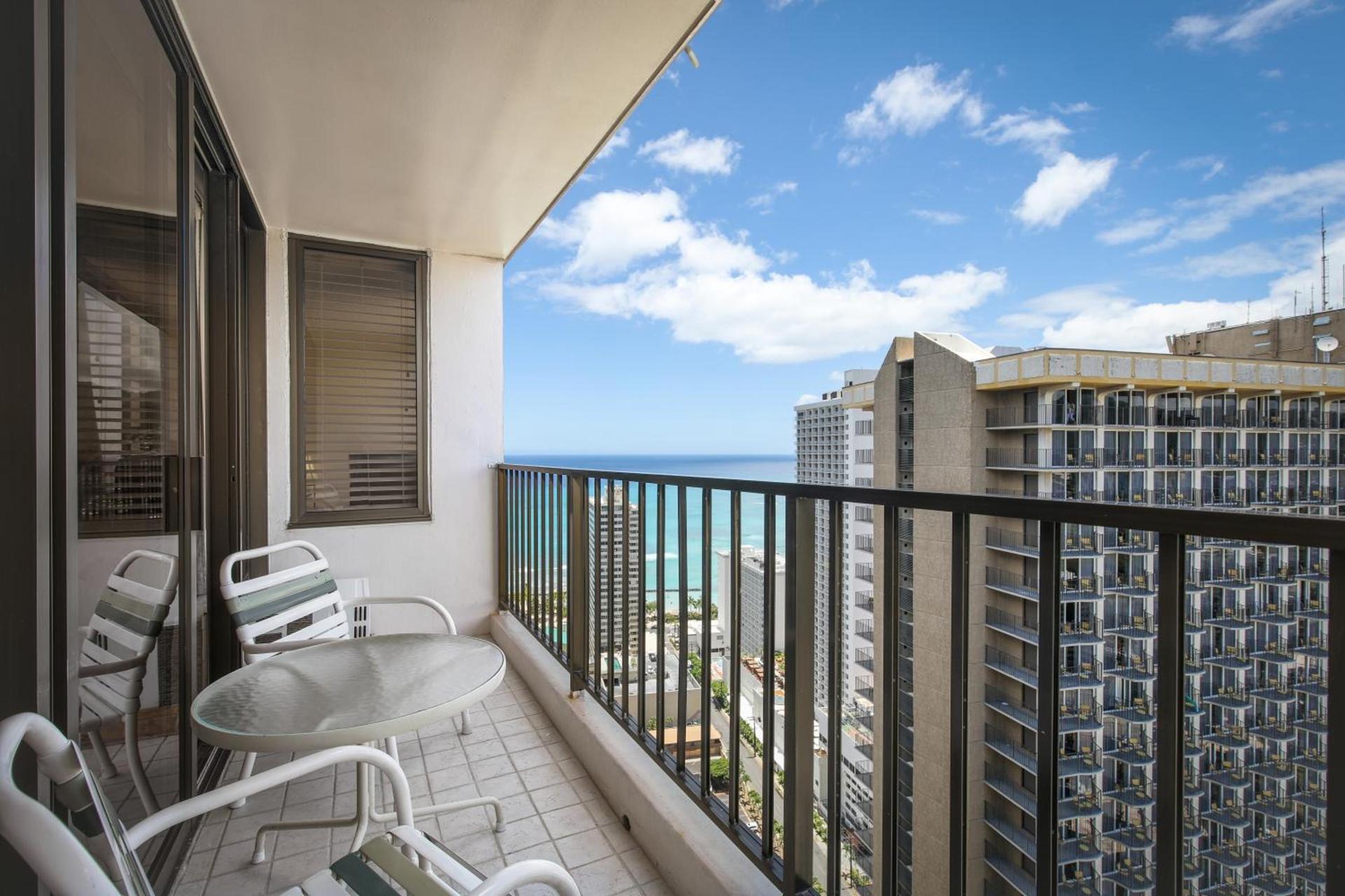 Aston at the Waikiki Banyan photo 69