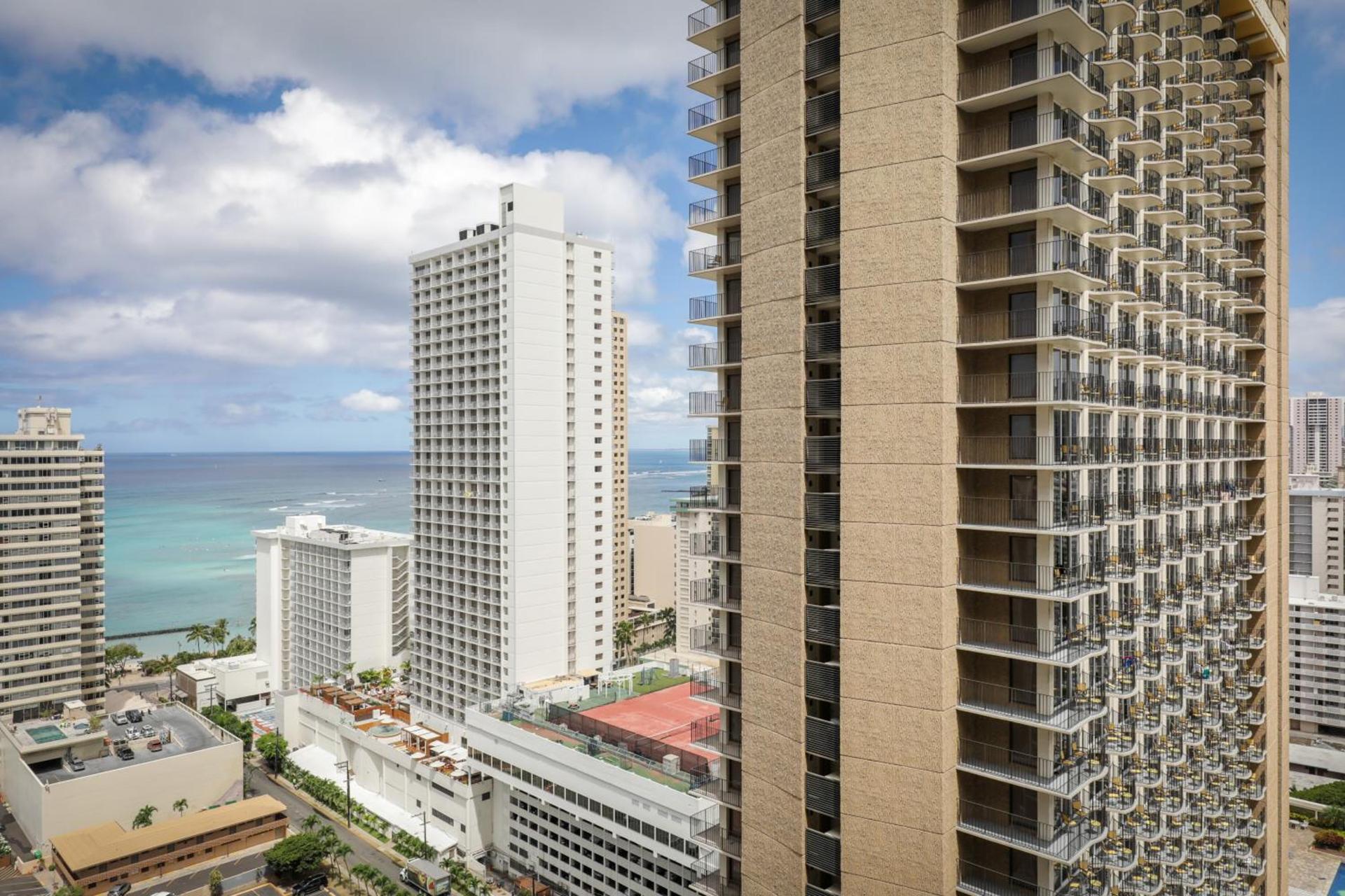Aston at the Waikiki Banyan photo 80