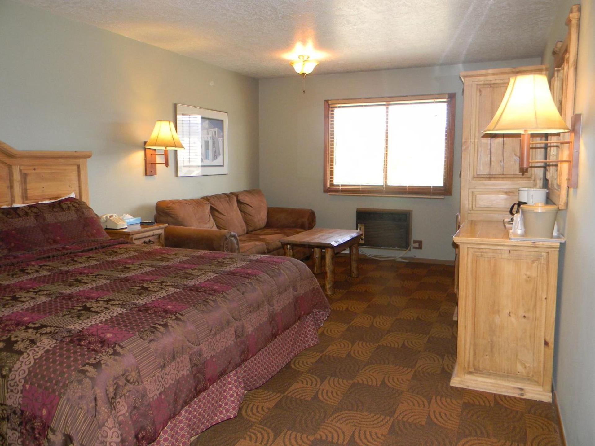 New Summit Inn photo 23
