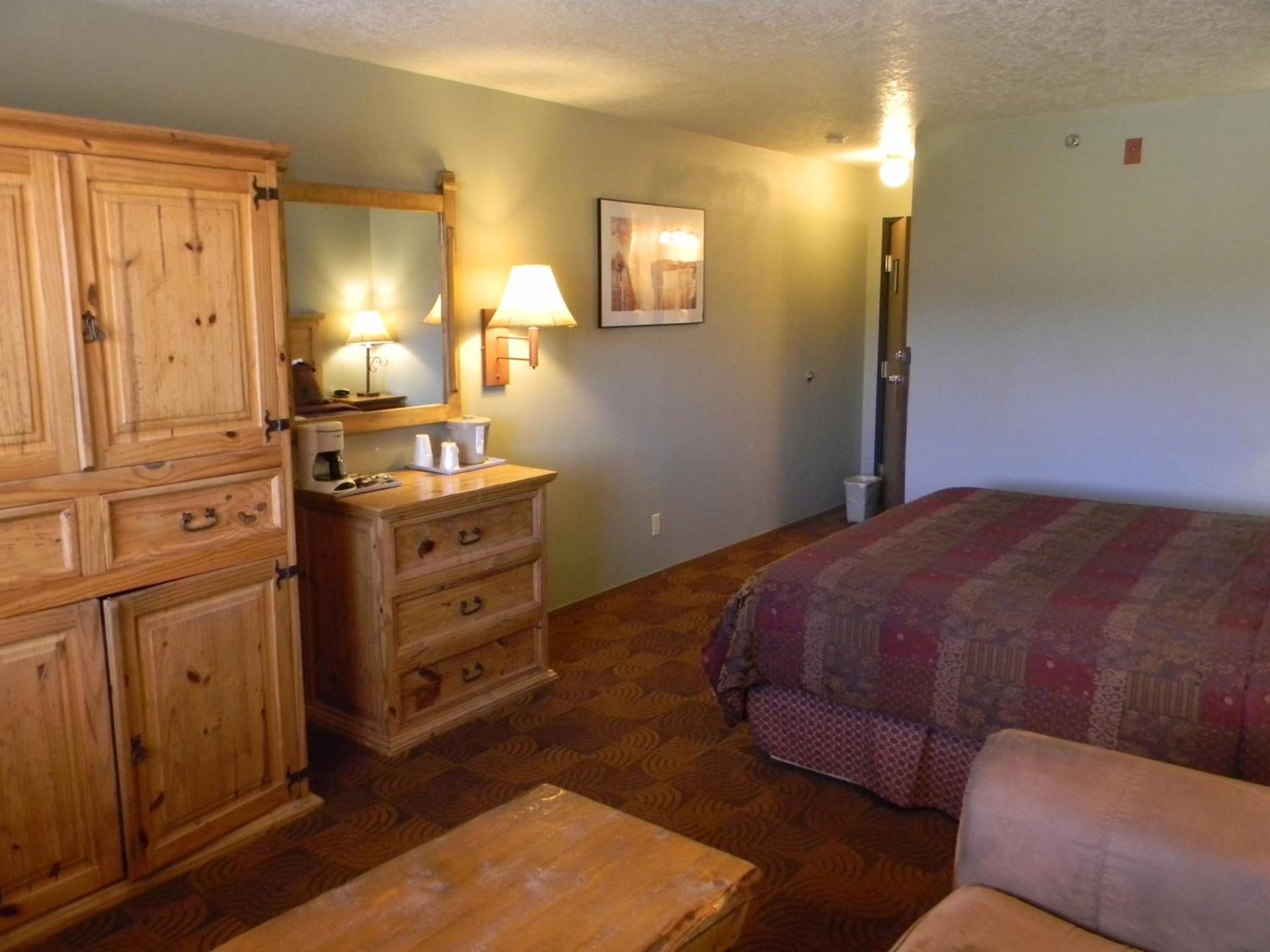 New Summit Inn photo 22