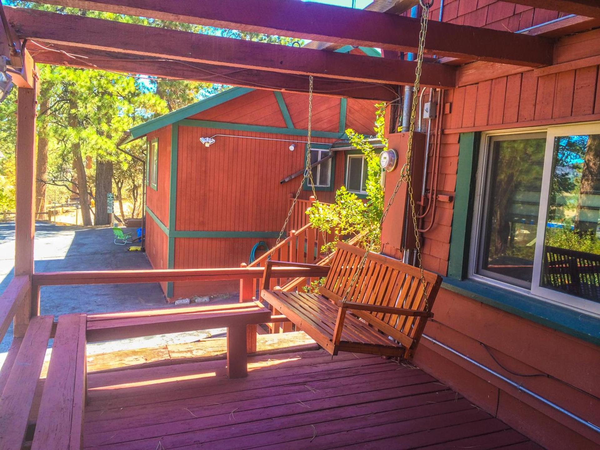 ITH Big Bear Lake Hostel & Lodge photo 44