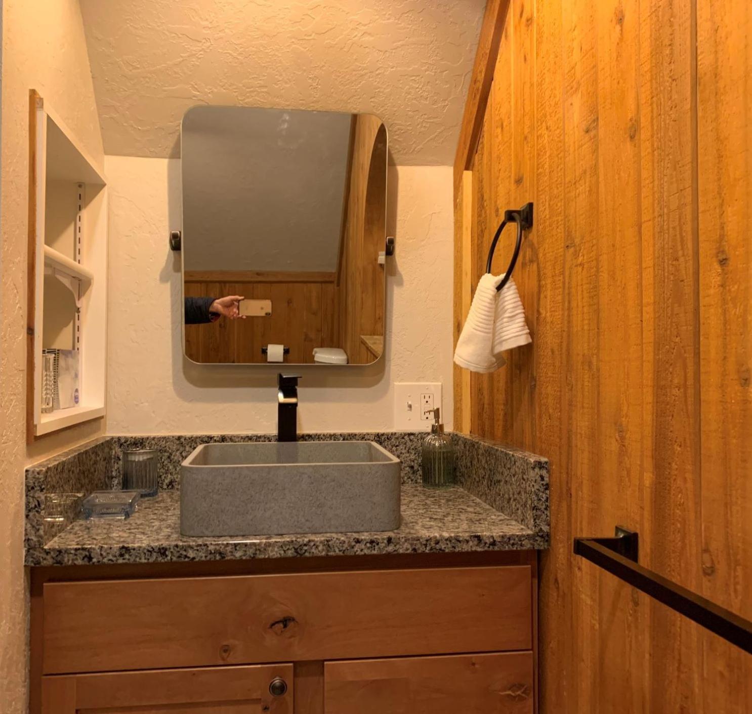Ruby's Resort & RV Castle Log House photo 15
