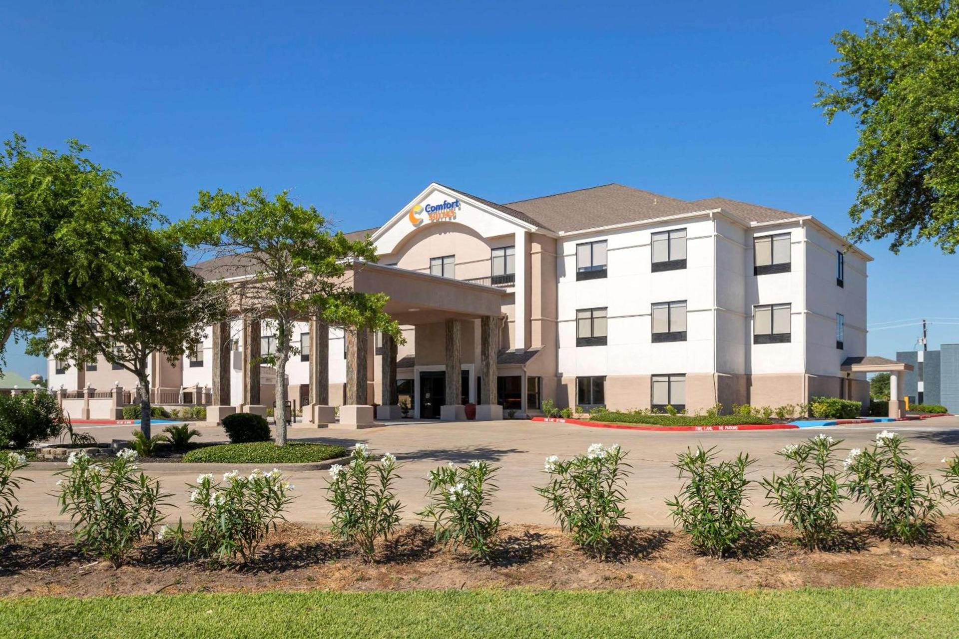 Garner Hotel La Porte - Bay Area photo 8