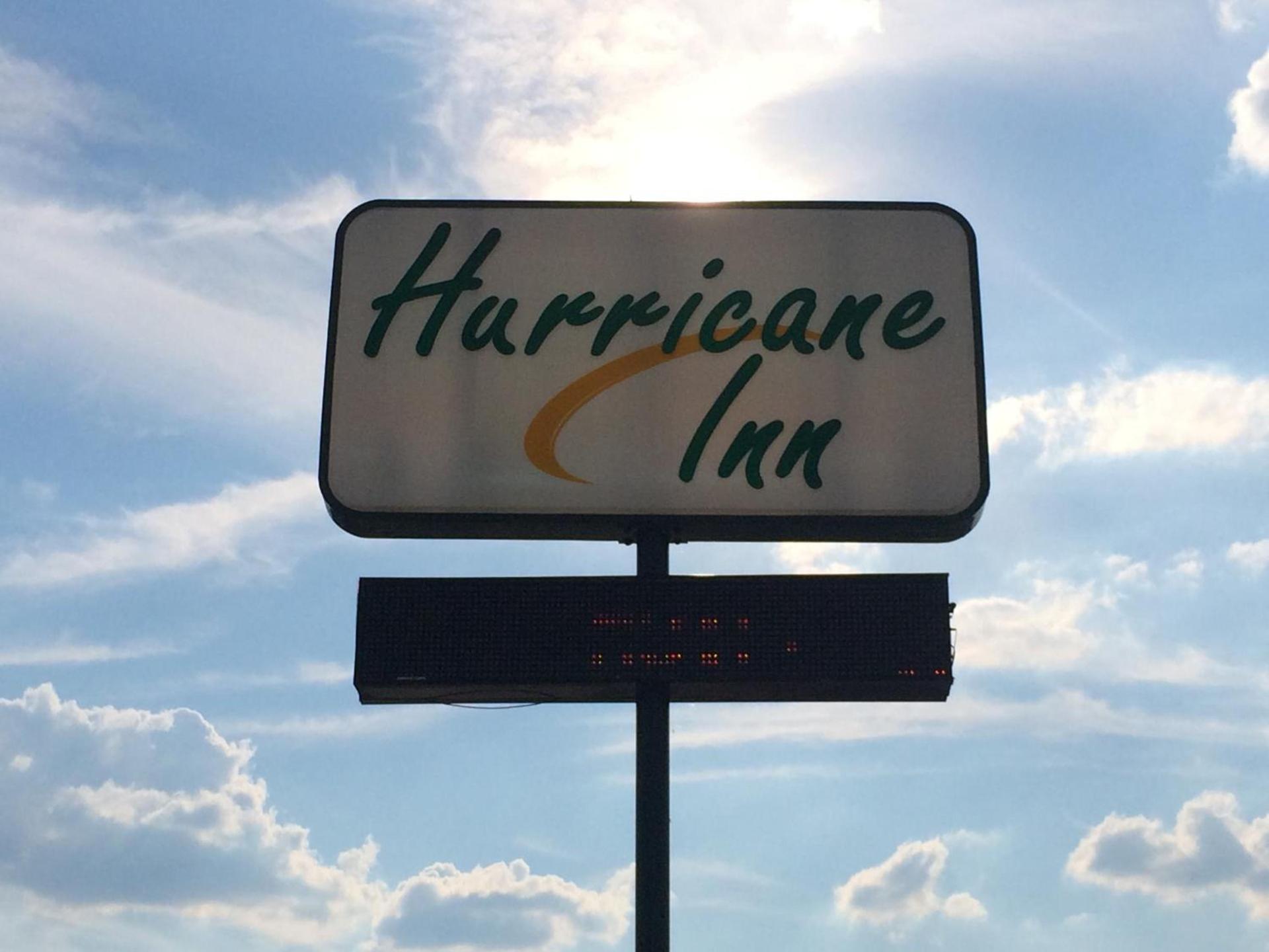 Hurricane Inn photo 17