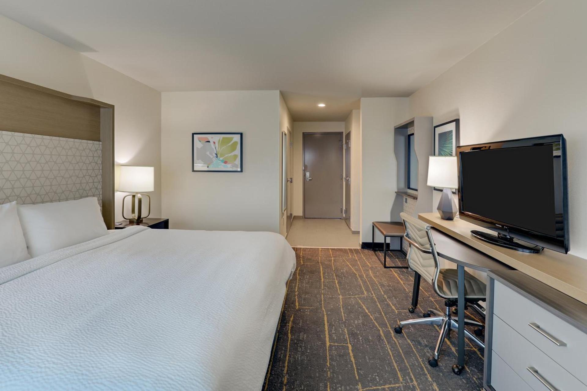 Holiday Inn Mobile Airport by IHG photo 5