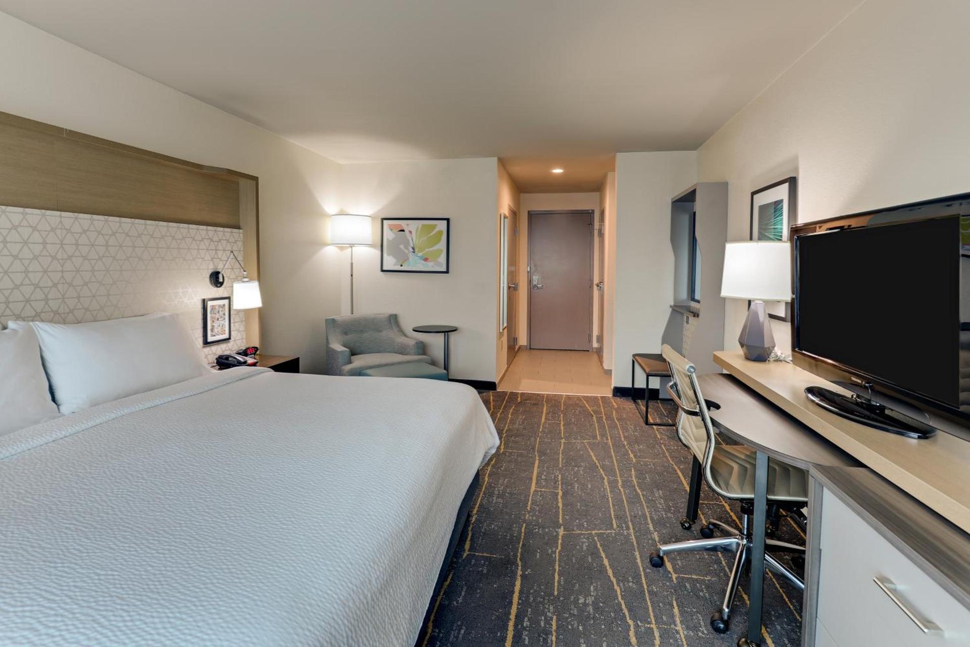 Holiday Inn Mobile Airport by IHG photo 10
