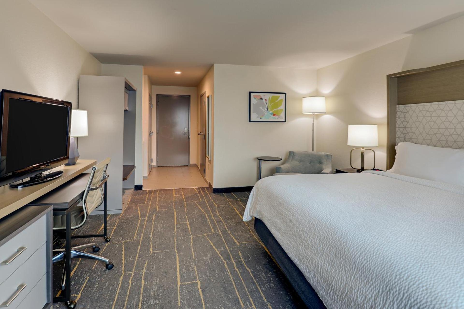 Holiday Inn Mobile Airport by IHG photo 42