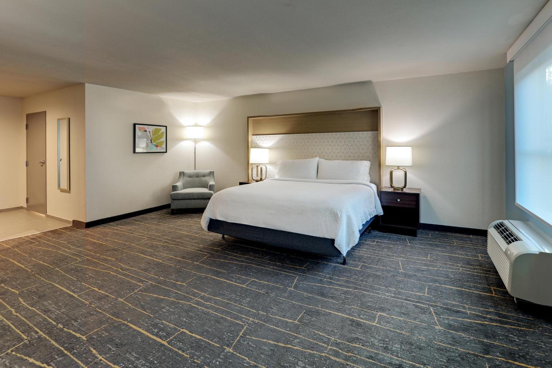 Holiday Inn Mobile Airport by IHG photo 32