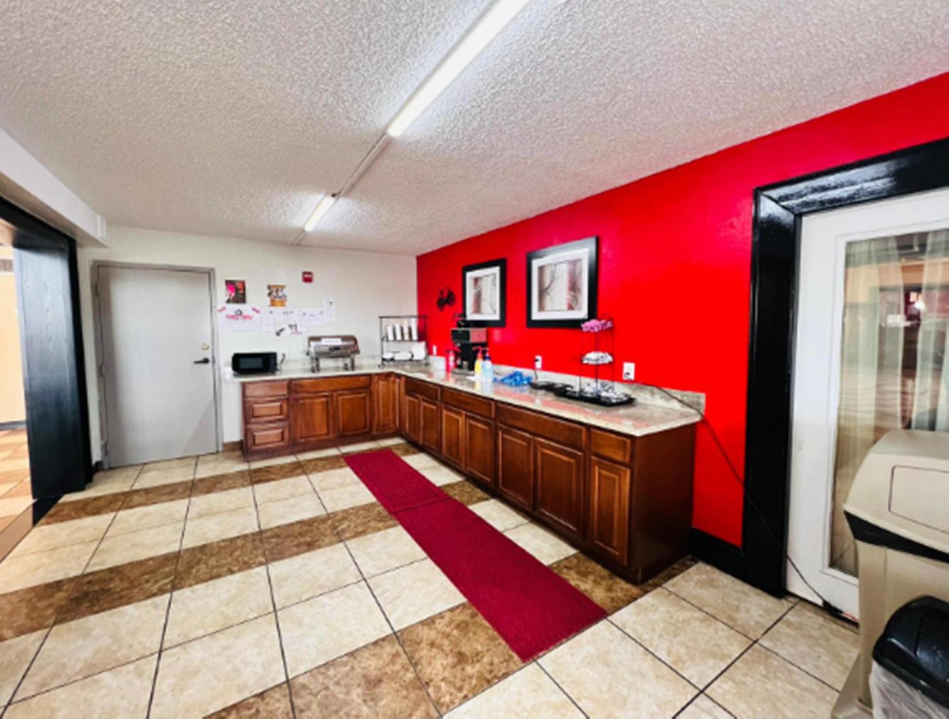 Econo Lodge Ardmore photo 35