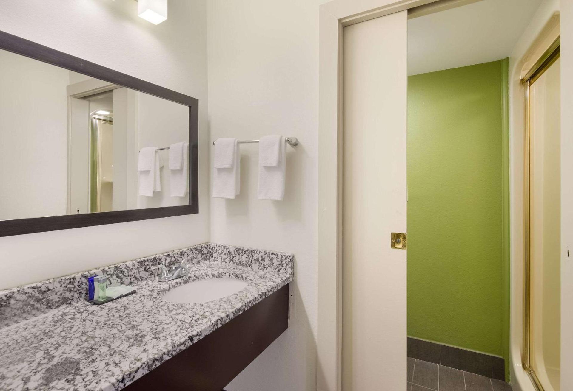 Sleep Inn Tanglewood photo 13