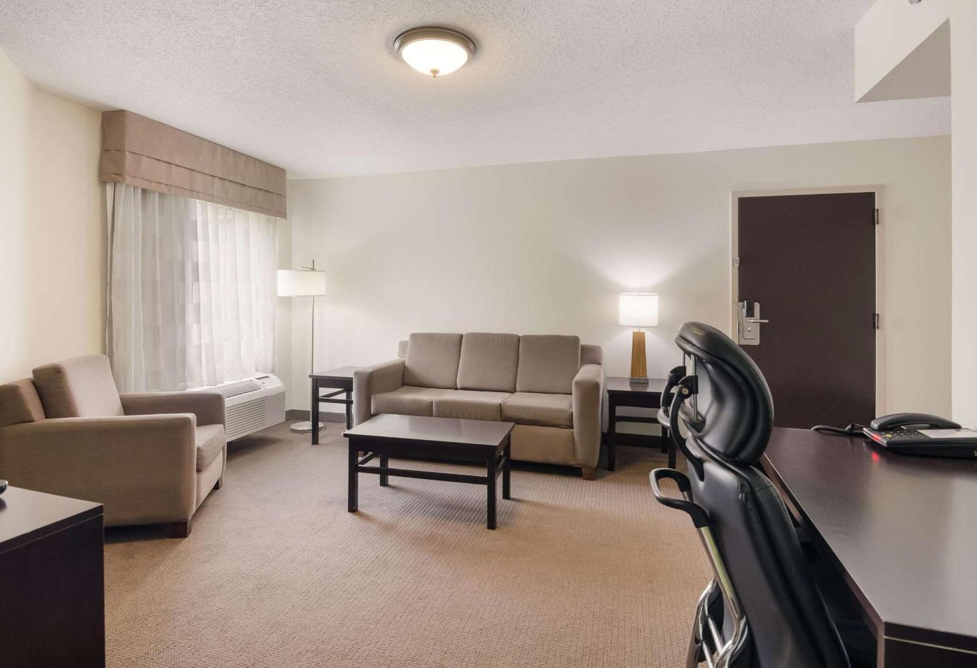 Sleep Inn Tanglewood photo 16