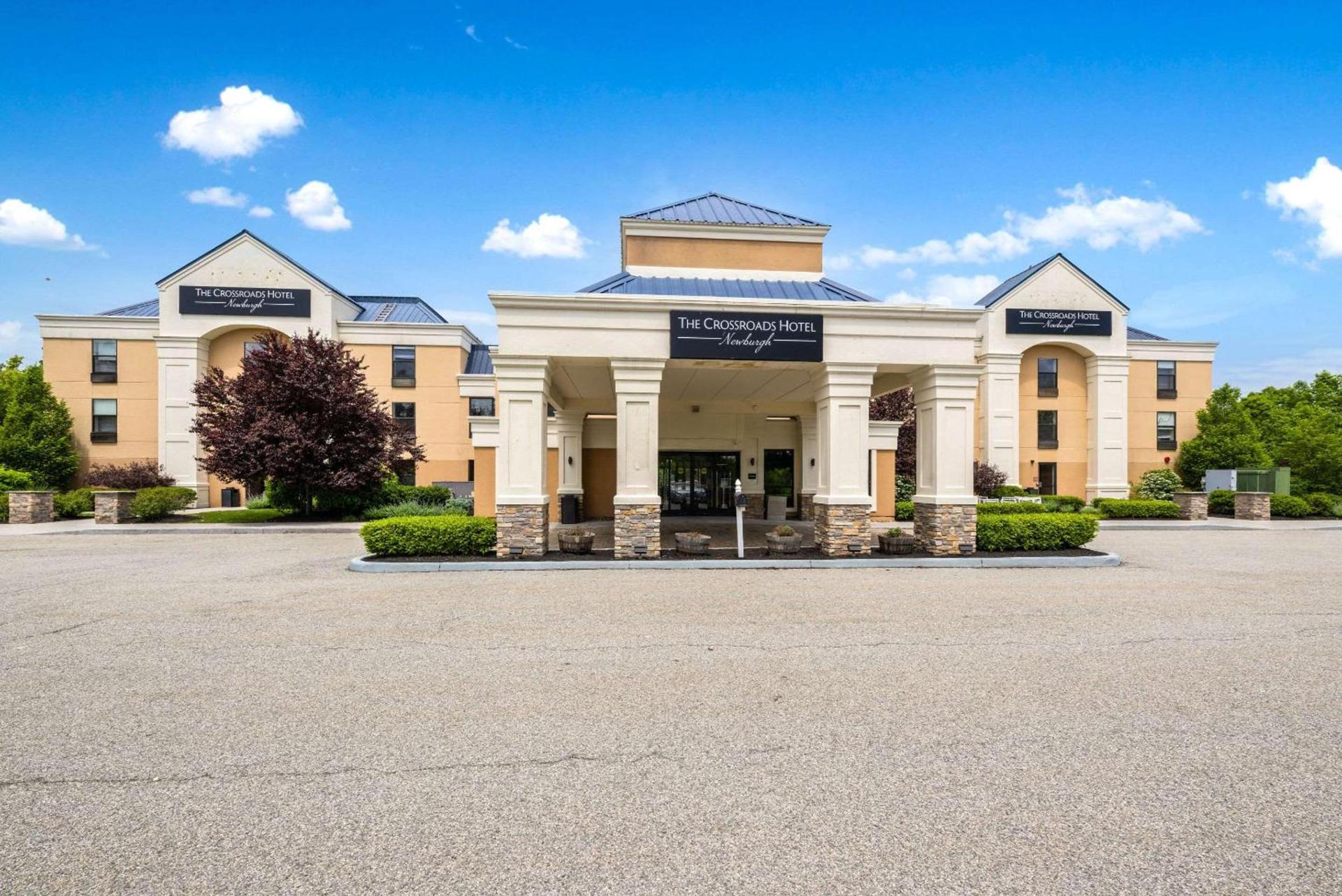 The Crossroads Hotel - Newburgh photo 3