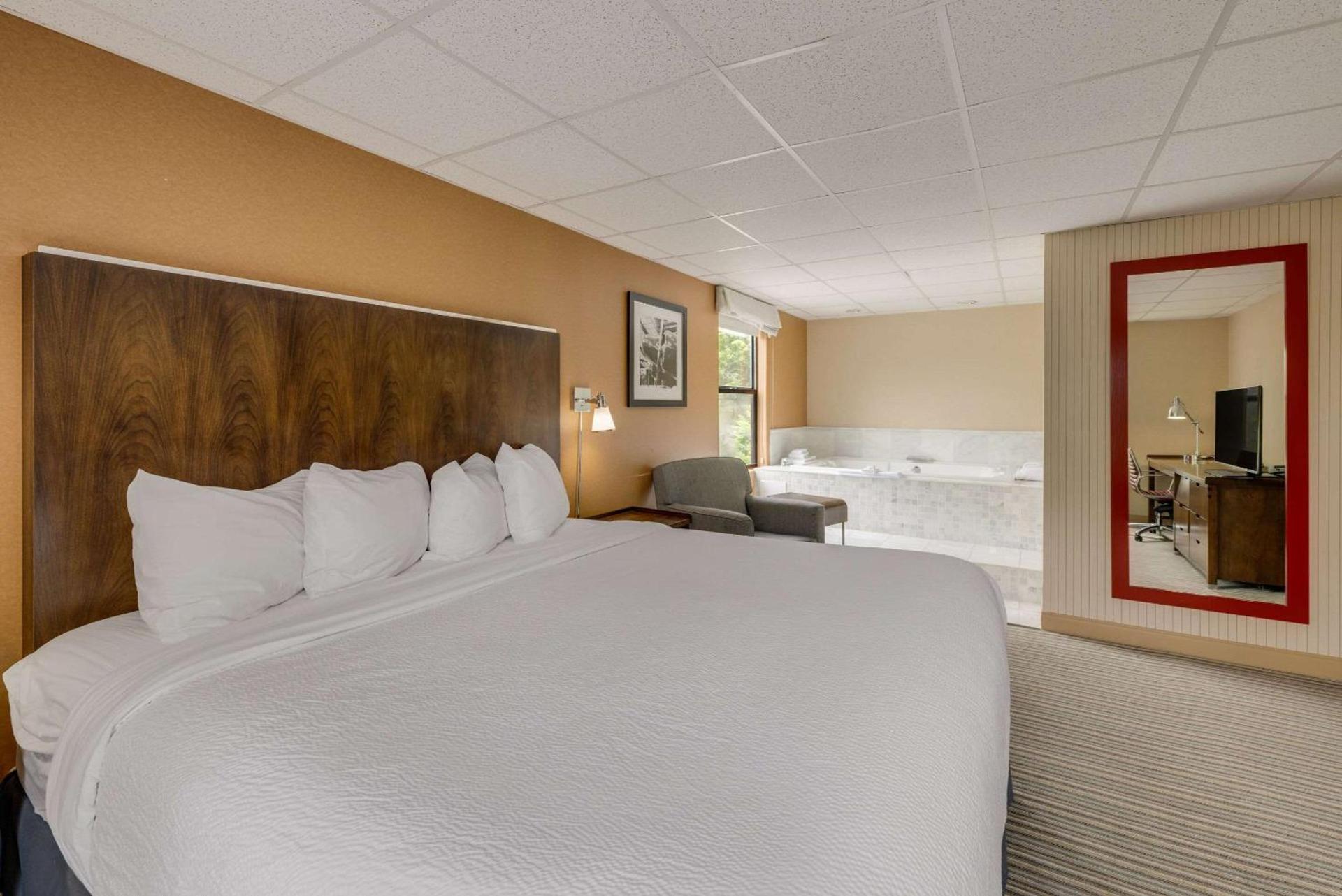 The Crossroads Hotel - Newburgh photo 19