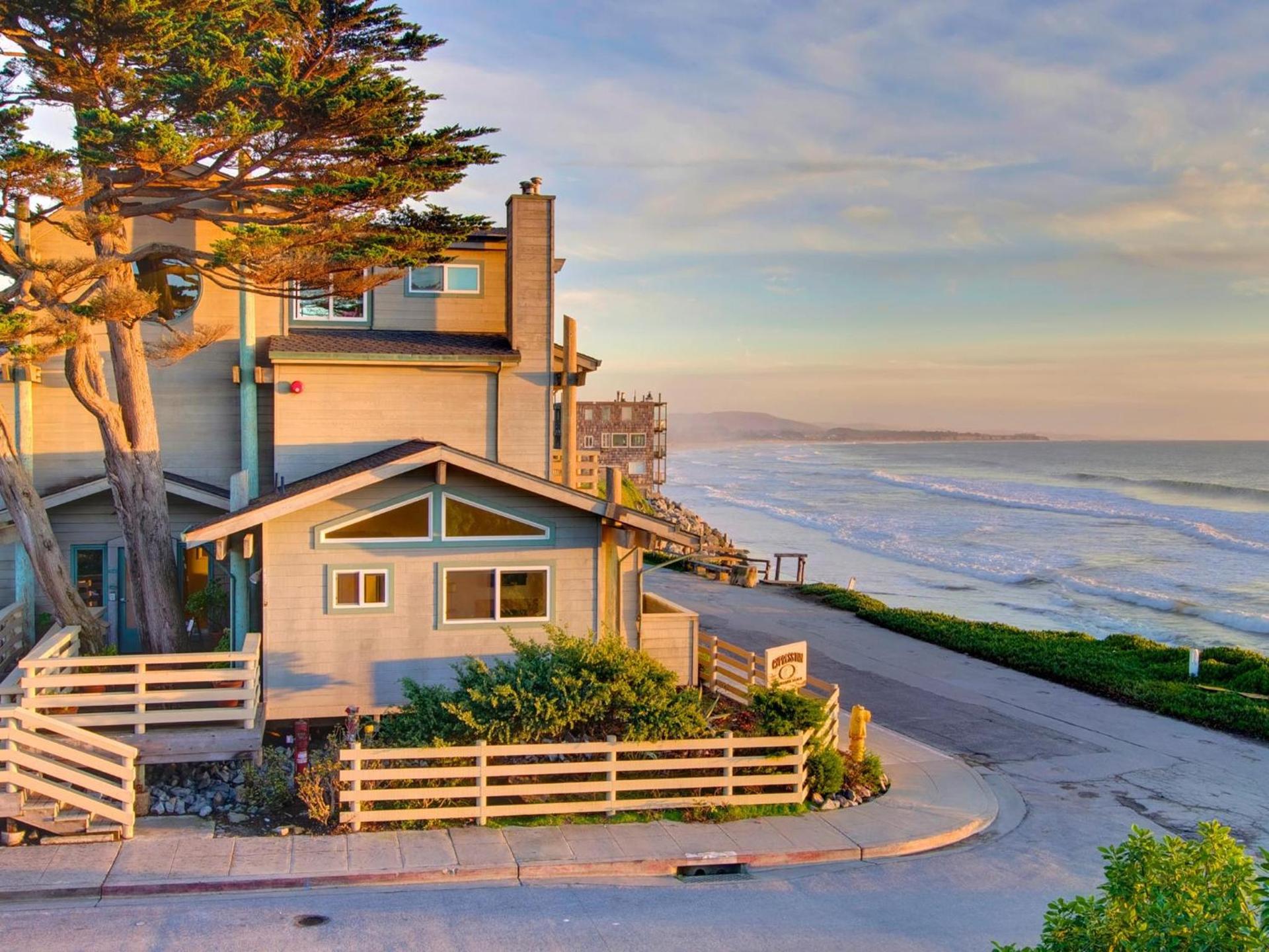 Cypress Inn on Miramar Beach — hotel in Half Moon Bay