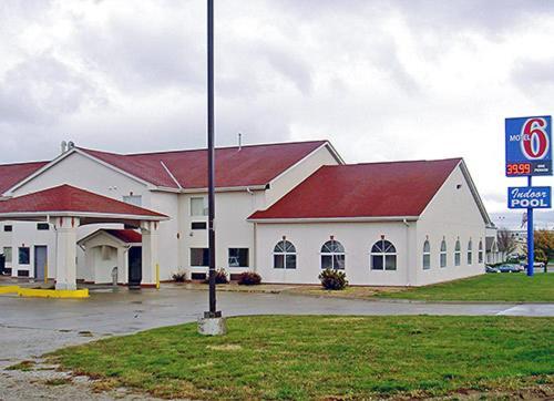 Motel 6 Omaha - IAT West photo 31