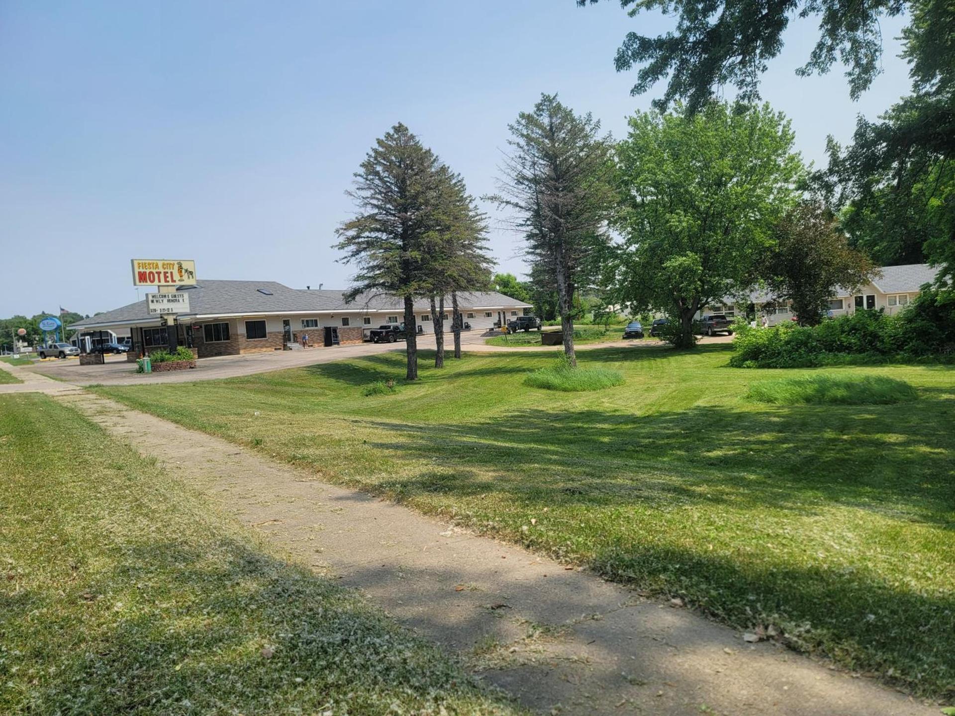 Fiesta City Motel photo 68