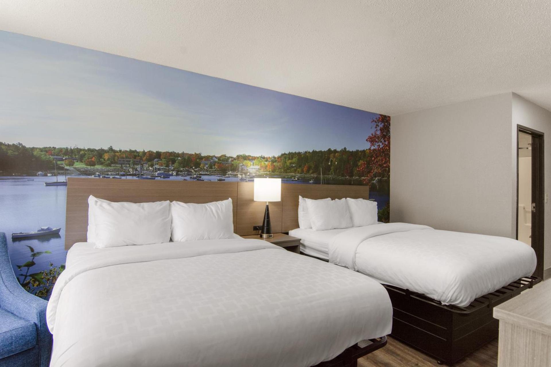 Clarion Pointe on the lake Clarksville-South Hill West photo 96