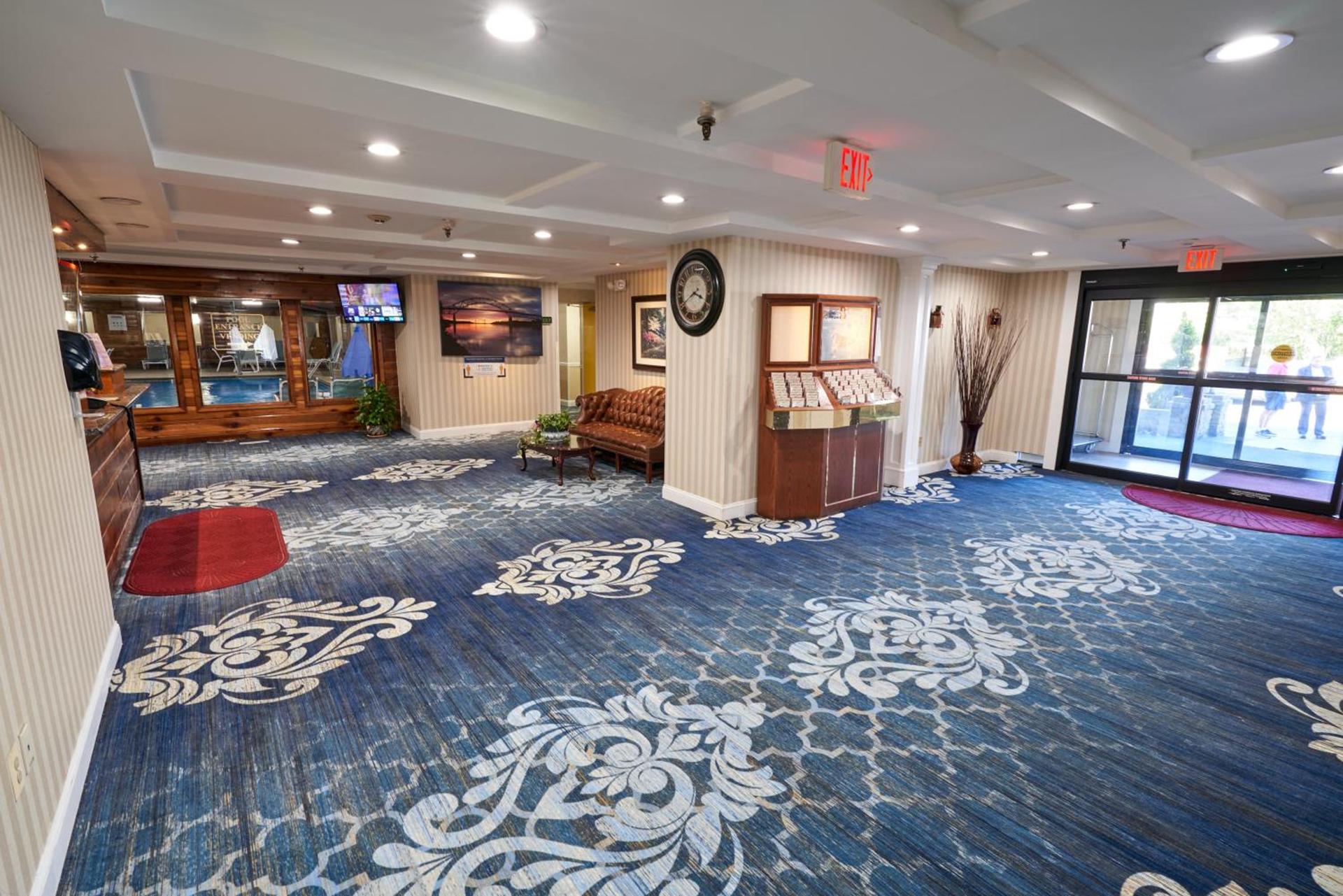 Ambassador Inn and Suites photo 49