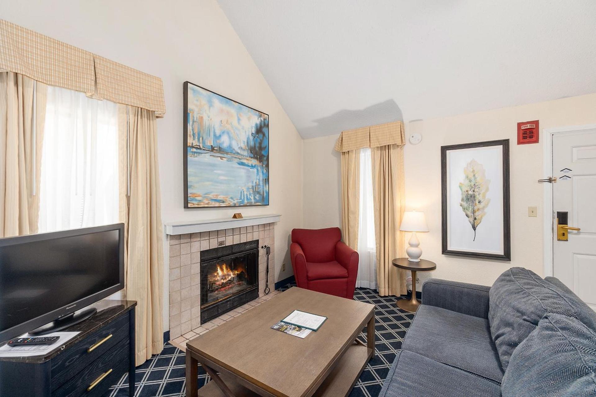 Residences at Daniel Webster photo 57