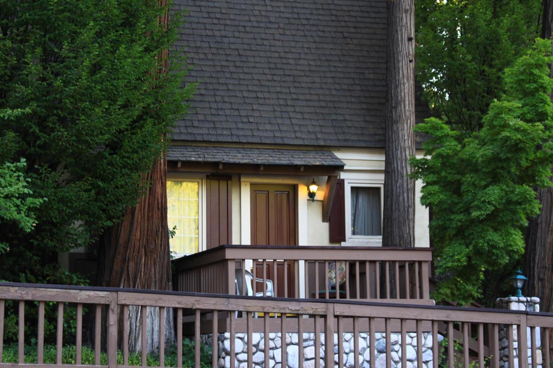 Saddleback Inn at Lake Arrowhead photo 7