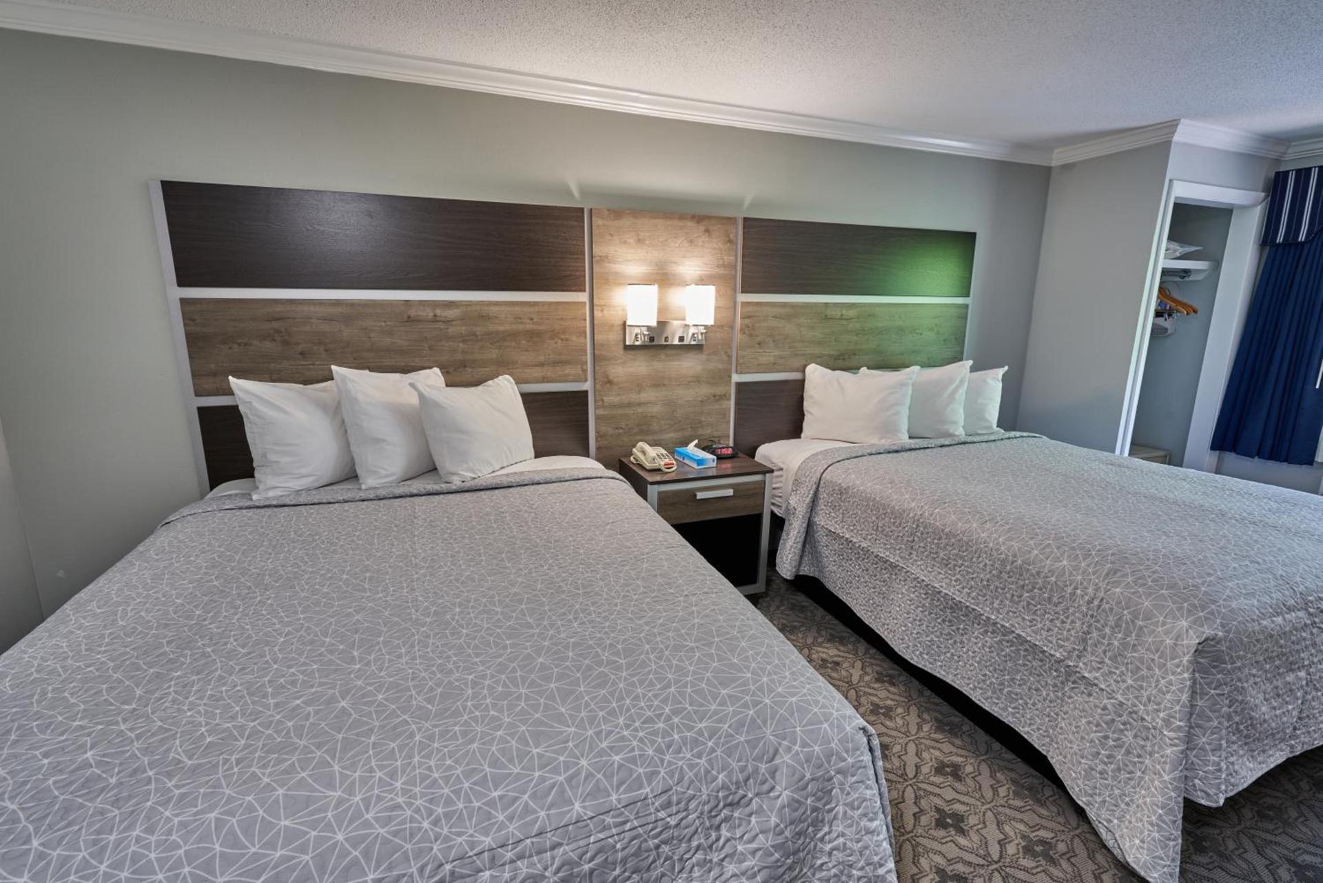 Ambassador Inn and Suites photo 58