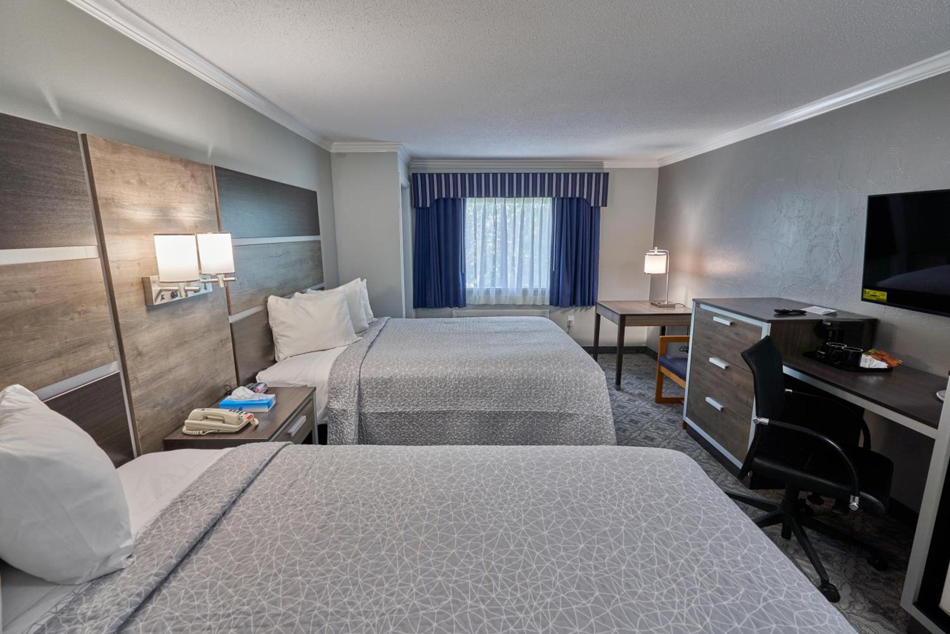 Ambassador Inn and Suites photo 51