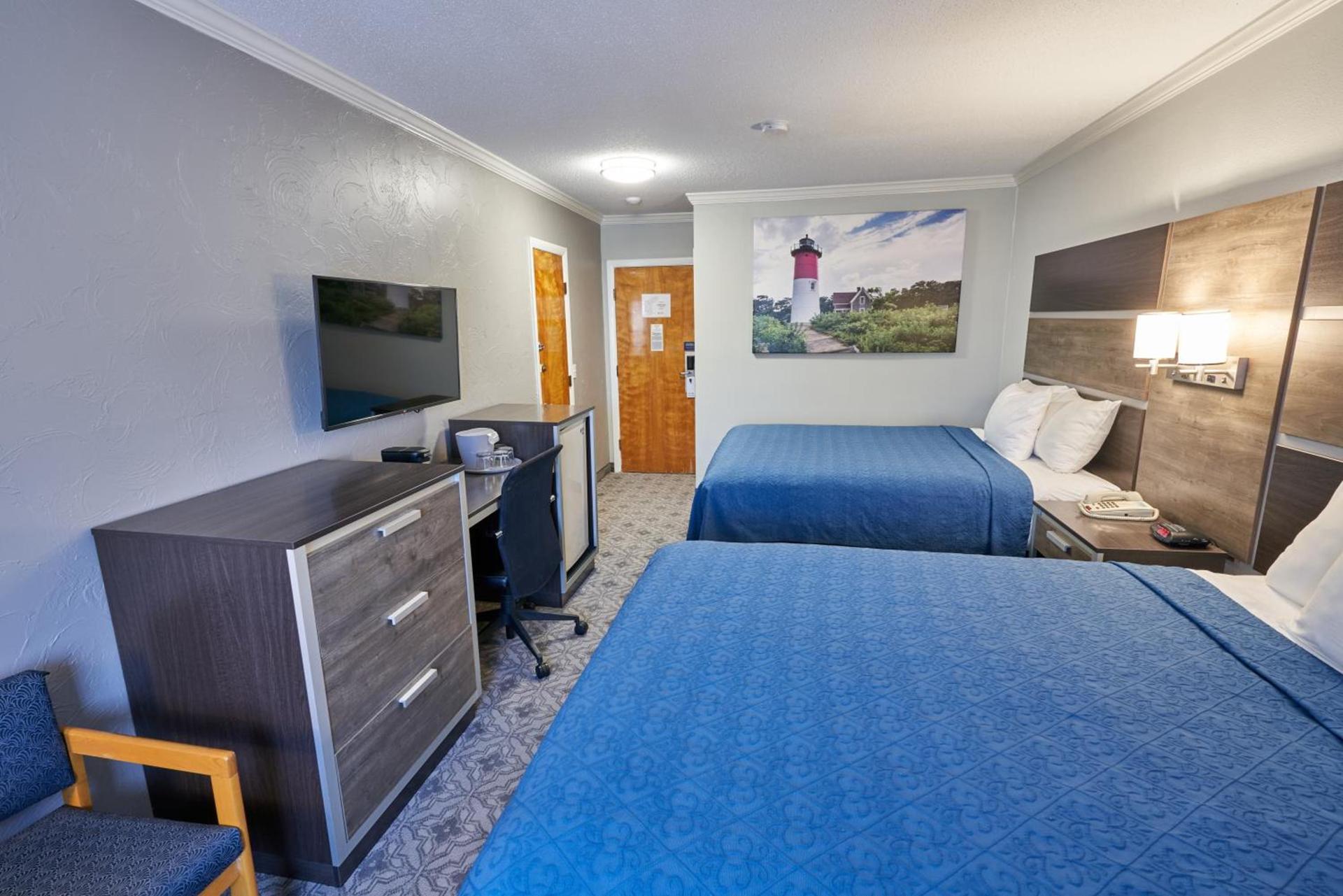 Ambassador Inn and Suites photo 50