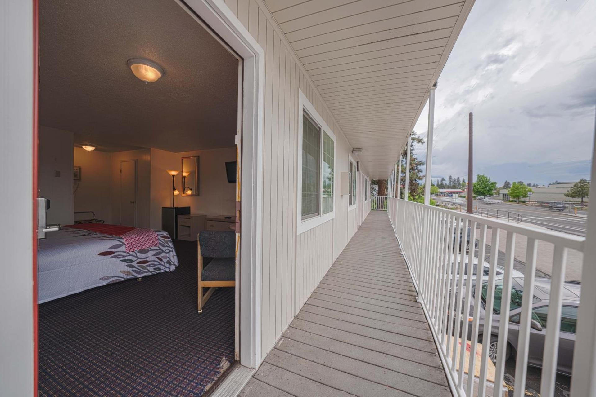 Budget Inn Bend photo 13