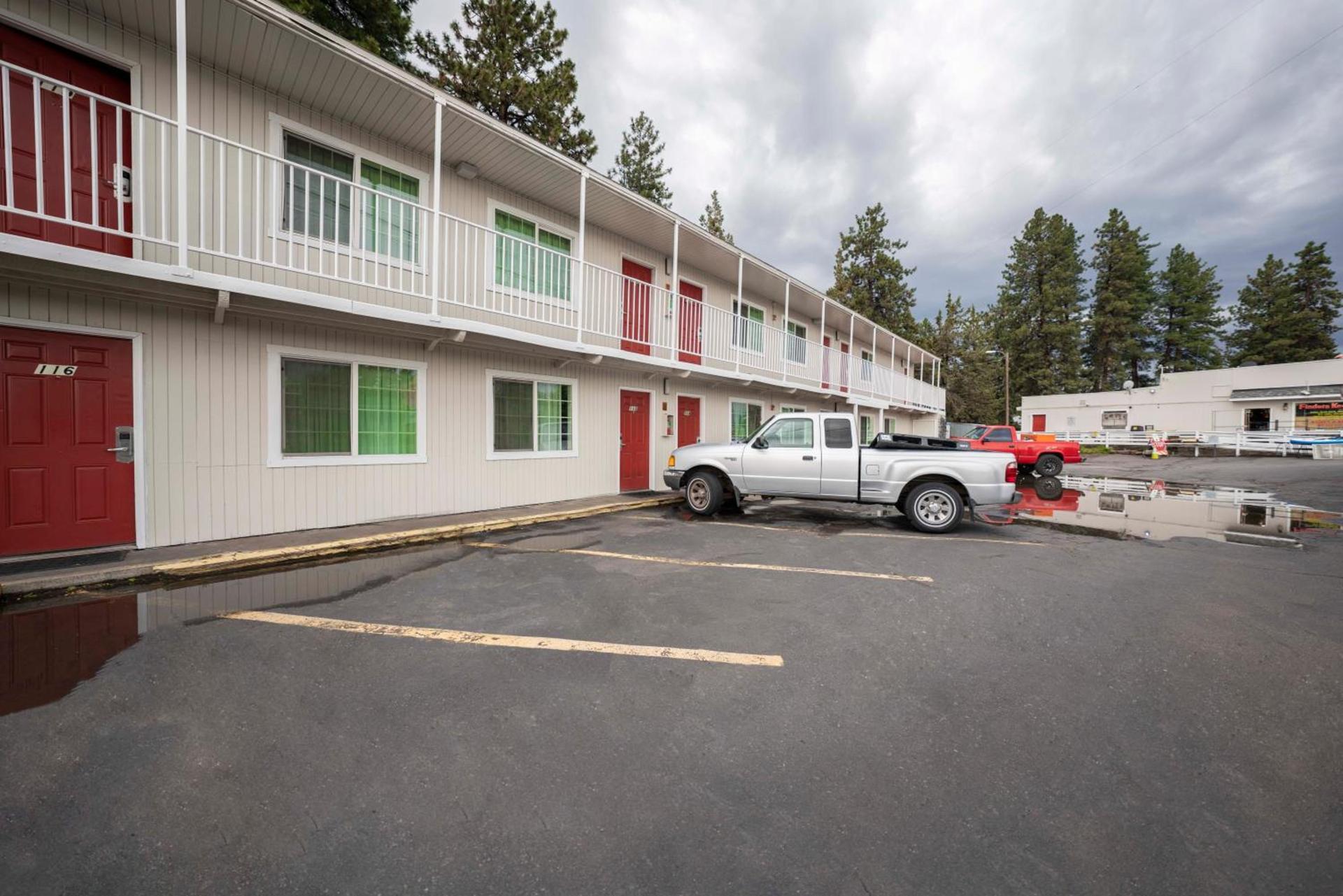 Budget Inn Bend photo 18