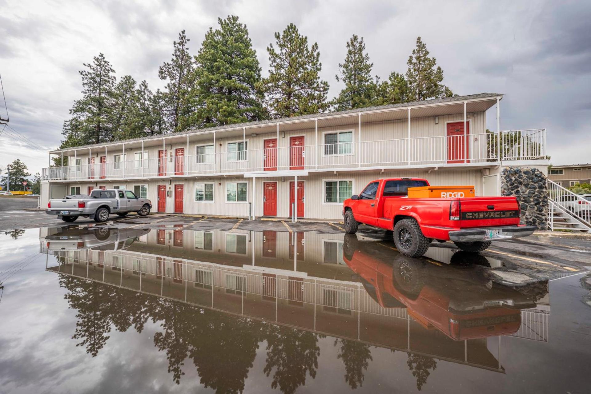 Budget Inn Bend photo 17