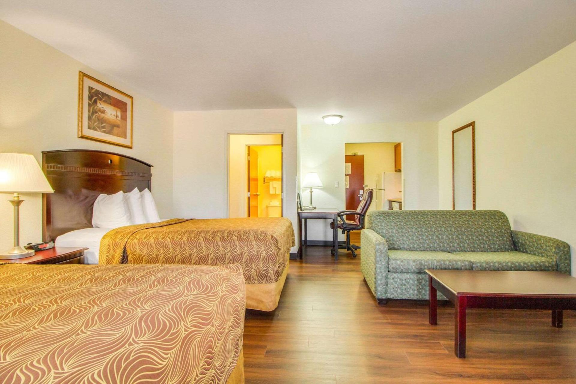 MainStay Suites Texas Medical Center-Reliant Park photo 16