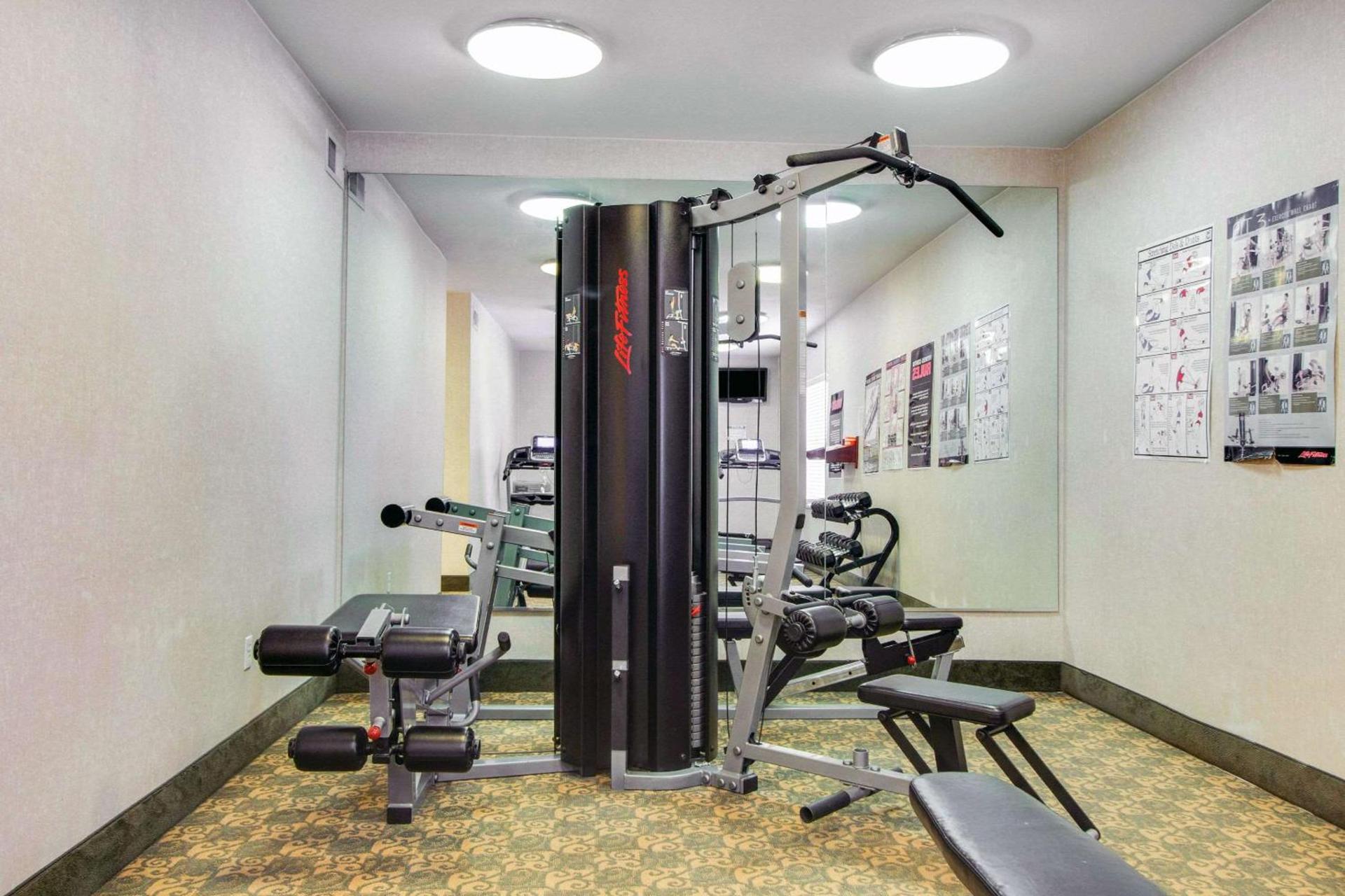 MainStay Suites Texas Medical Center-Reliant Park photo 19