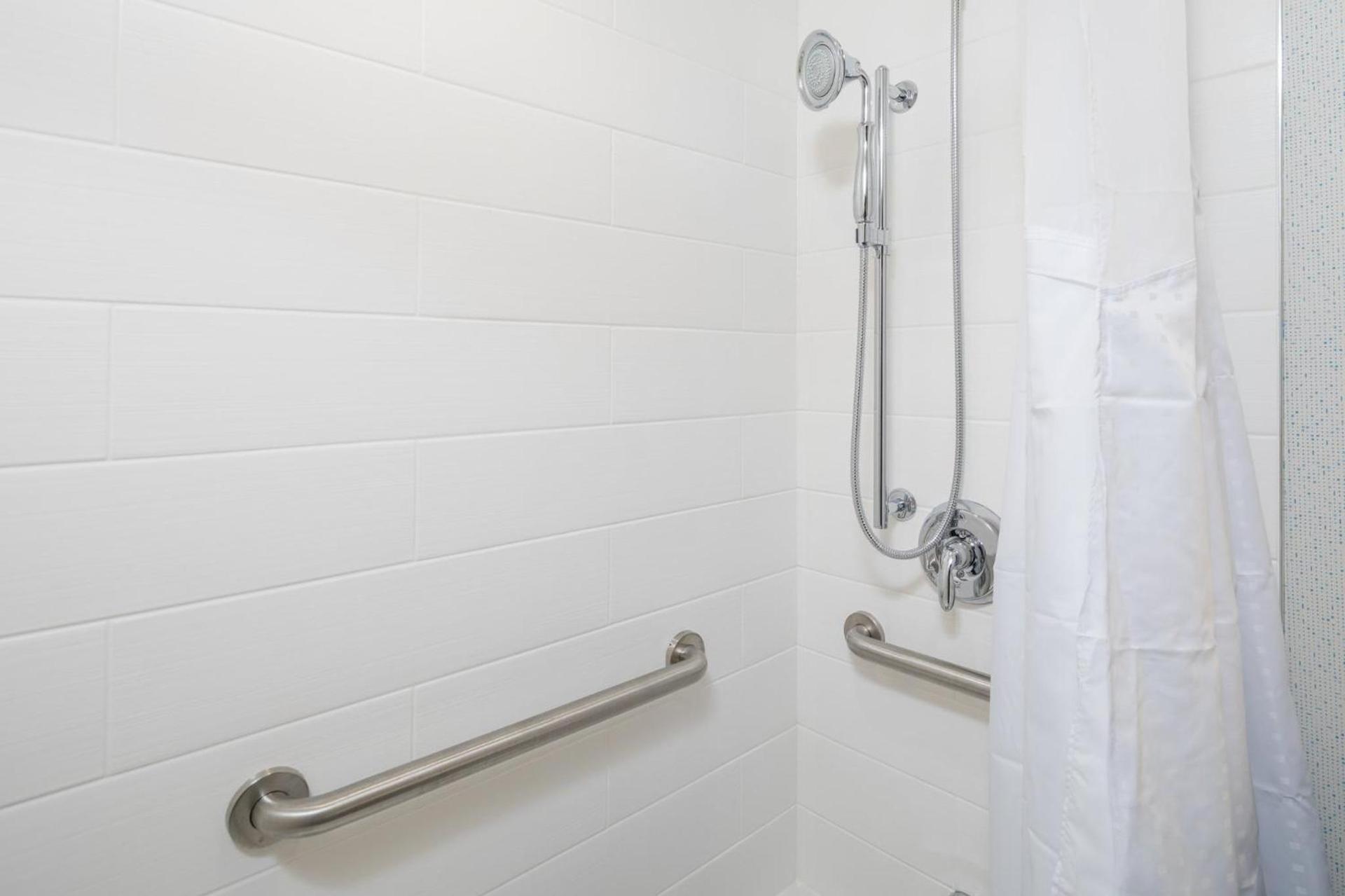 Holiday Inn Express - Sunnyvale - Silicon Valley by IHG photo 42