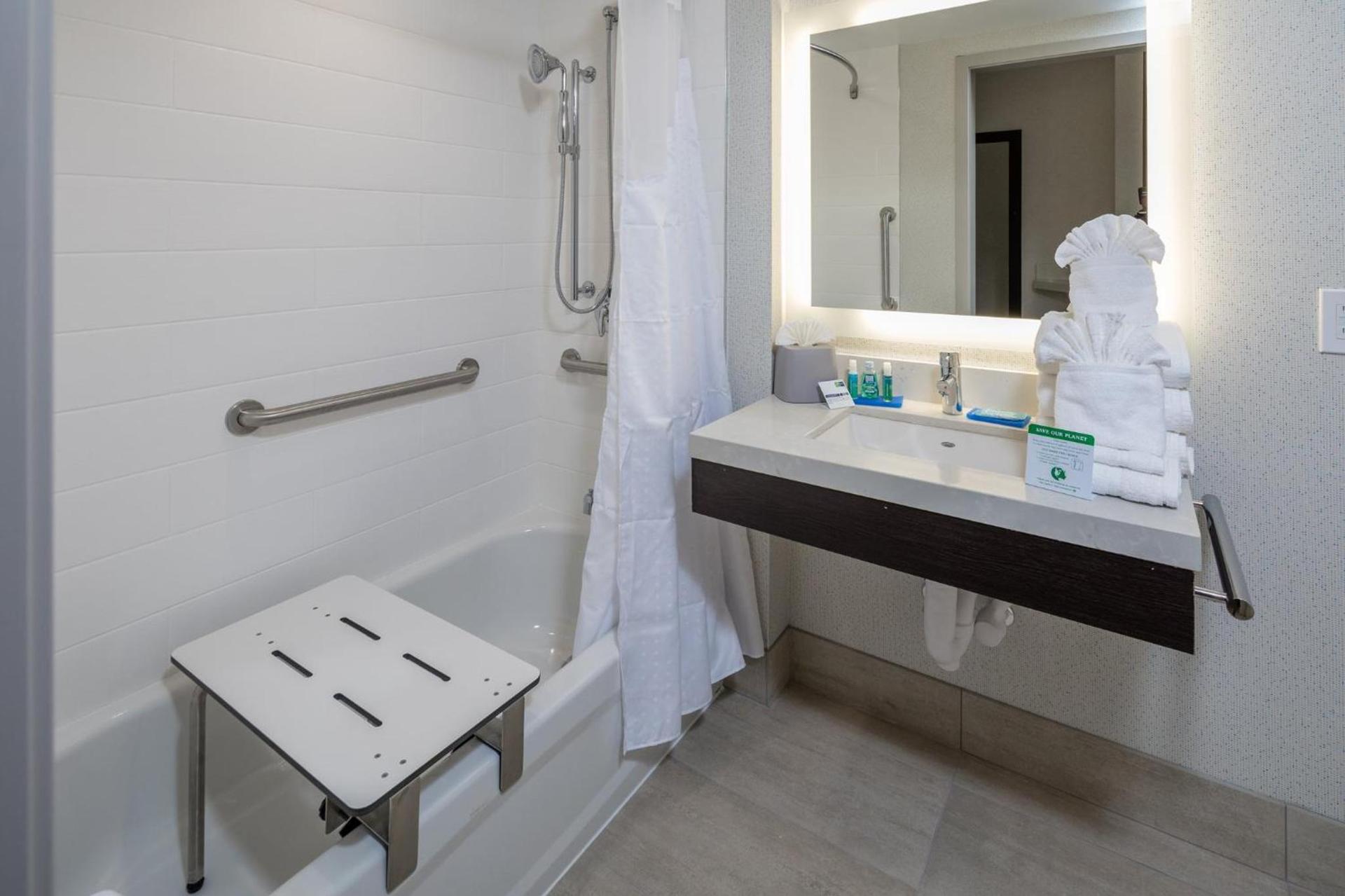 Holiday Inn Express - Sunnyvale - Silicon Valley by IHG photo 43