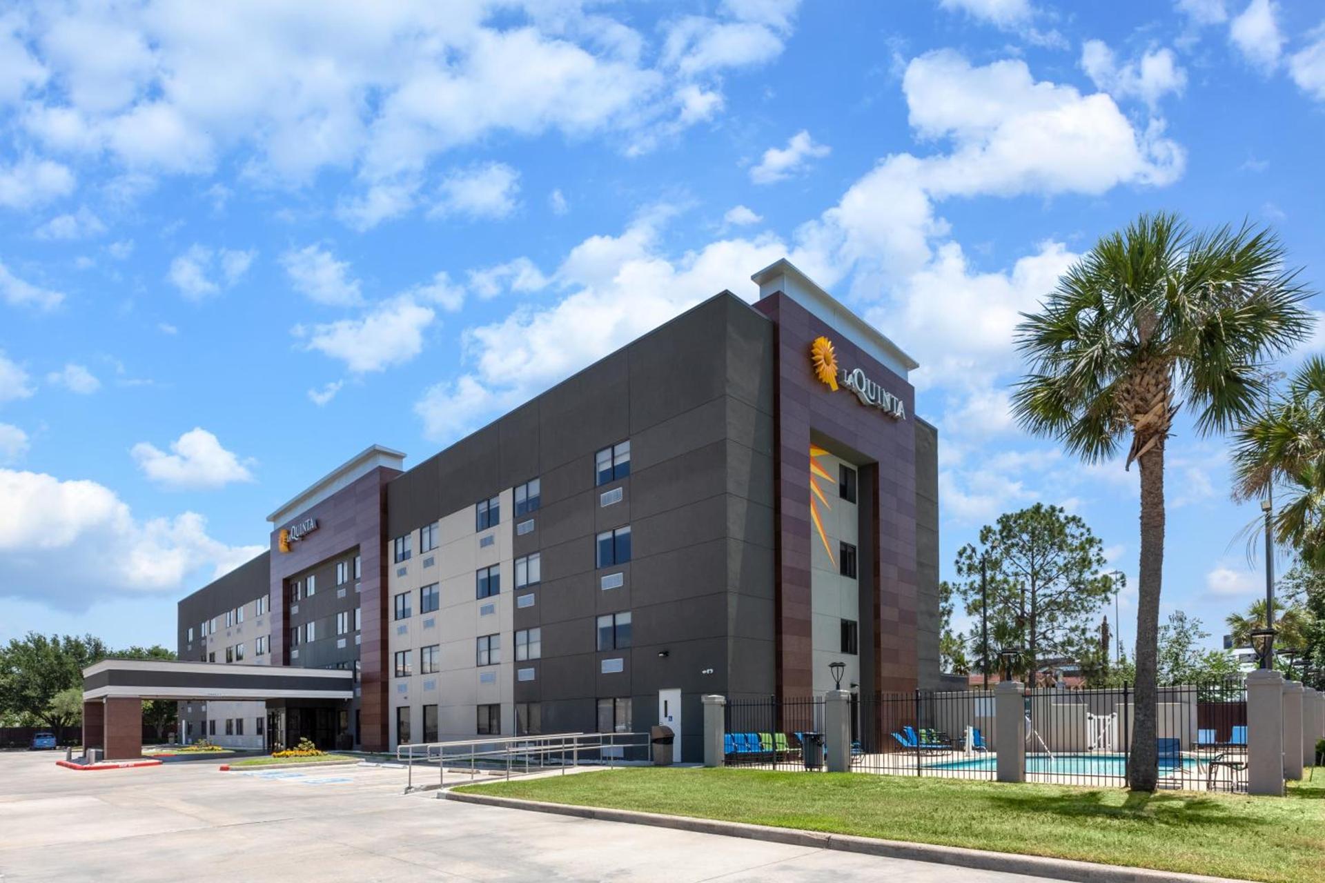 La Quinta by Wyndham Houston NW Brookhollow photo 32