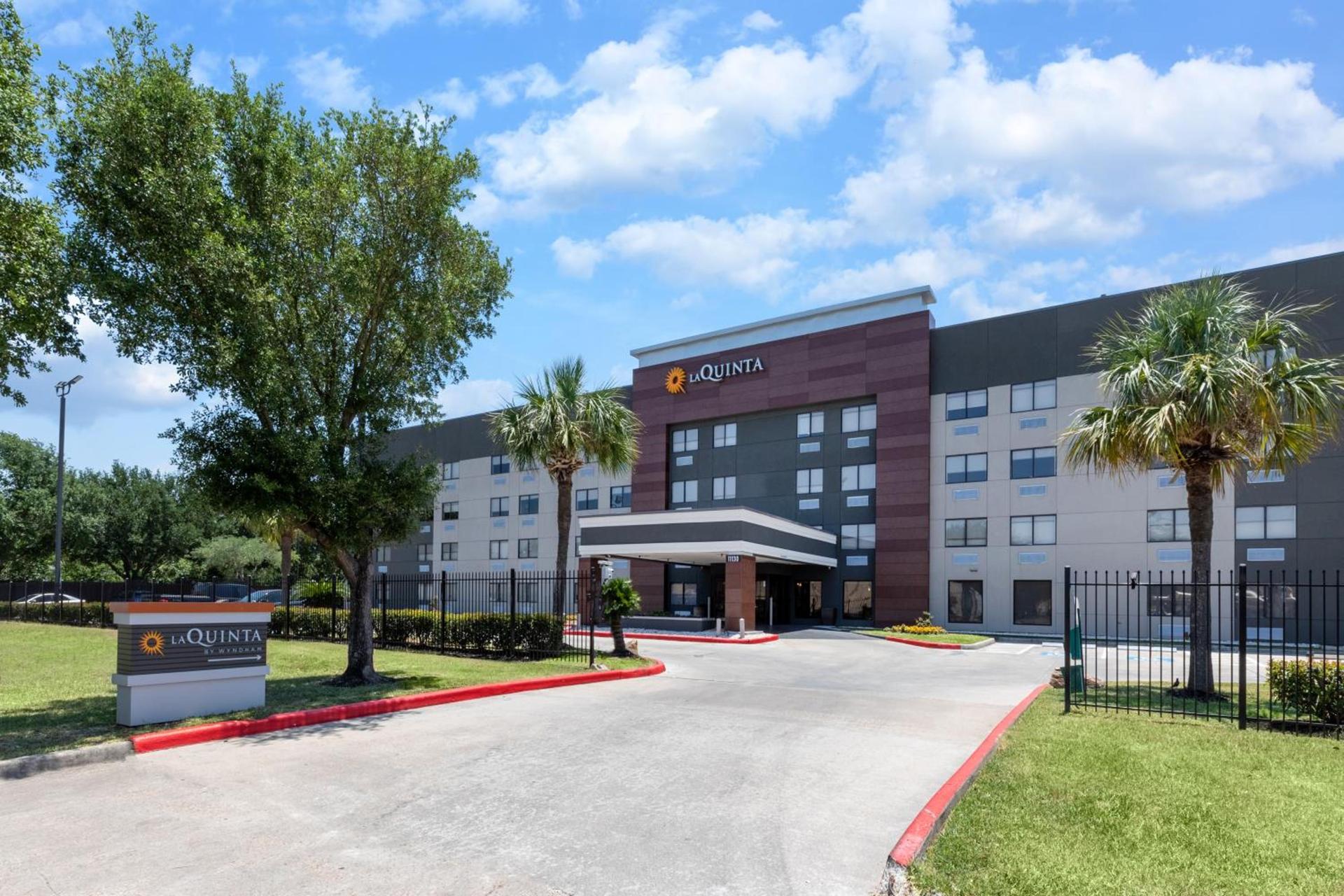 La Quinta by Wyndham Houston NW Brookhollow photo 31