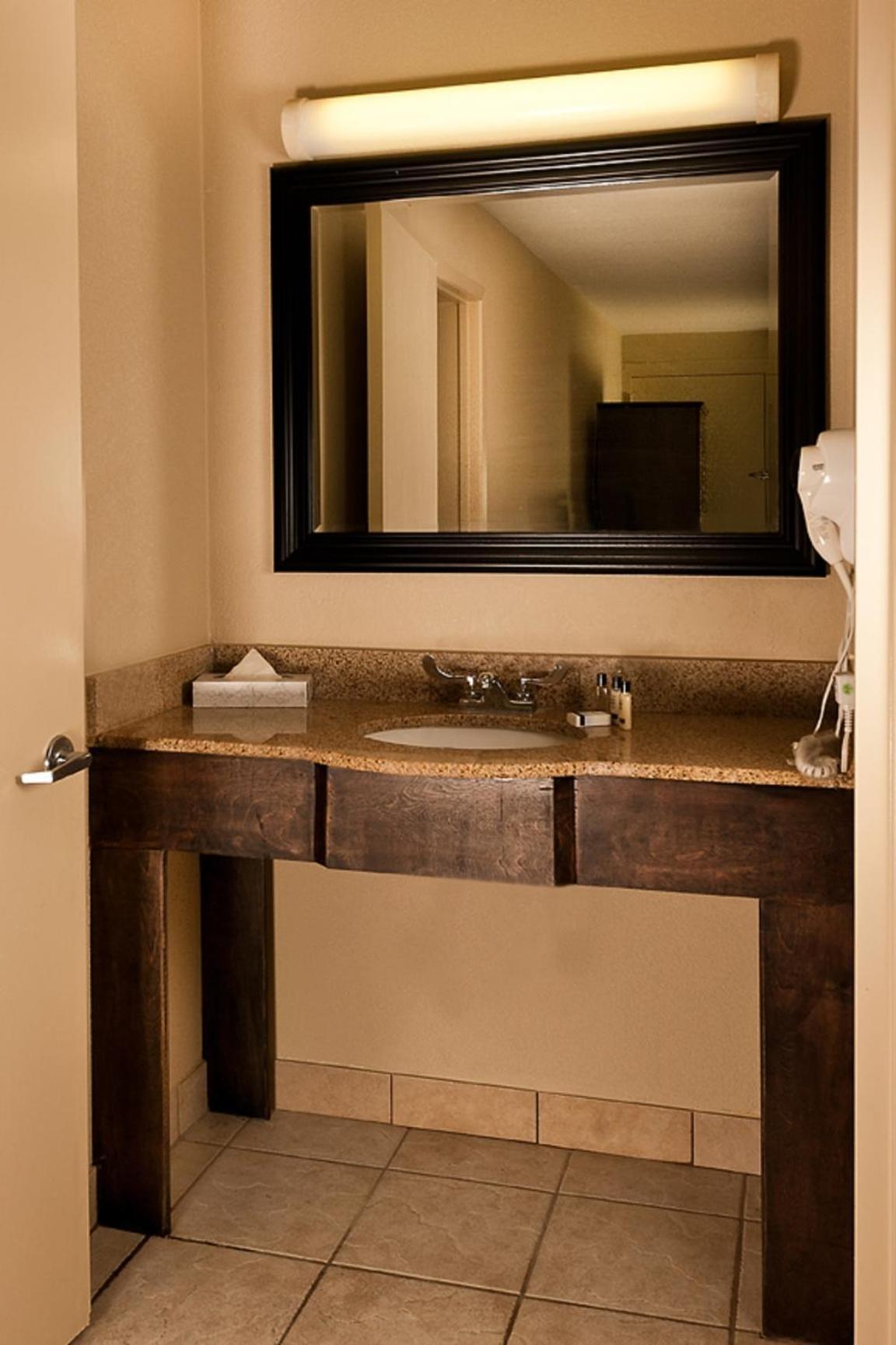 Grand Texan Hotel and Convention Center photo 27