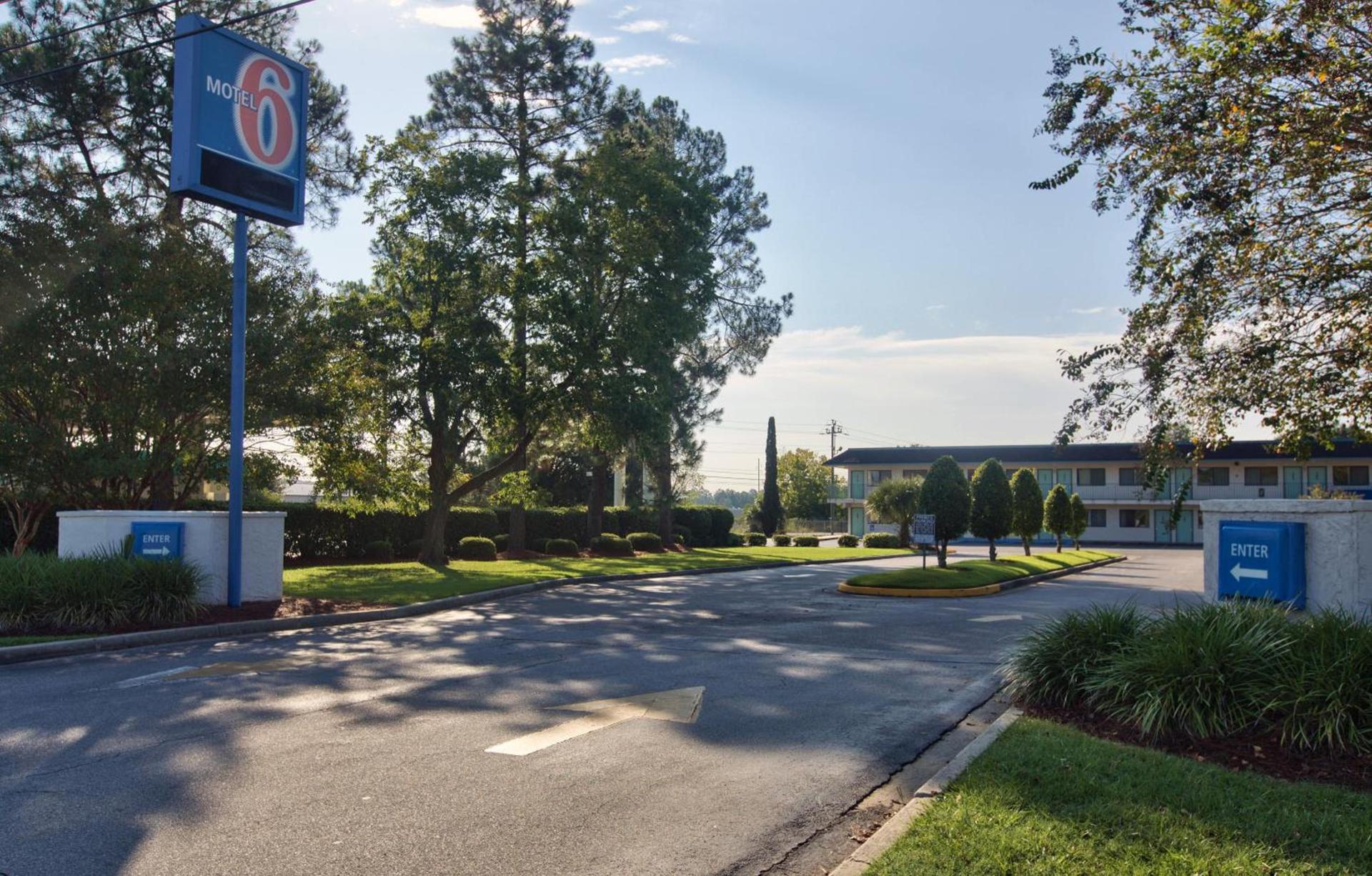 Motel 6-Valdosta, GA - University photo 19