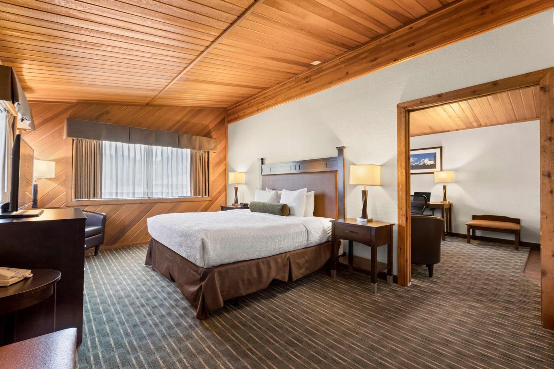 Best Western Plus Tree House photo 62