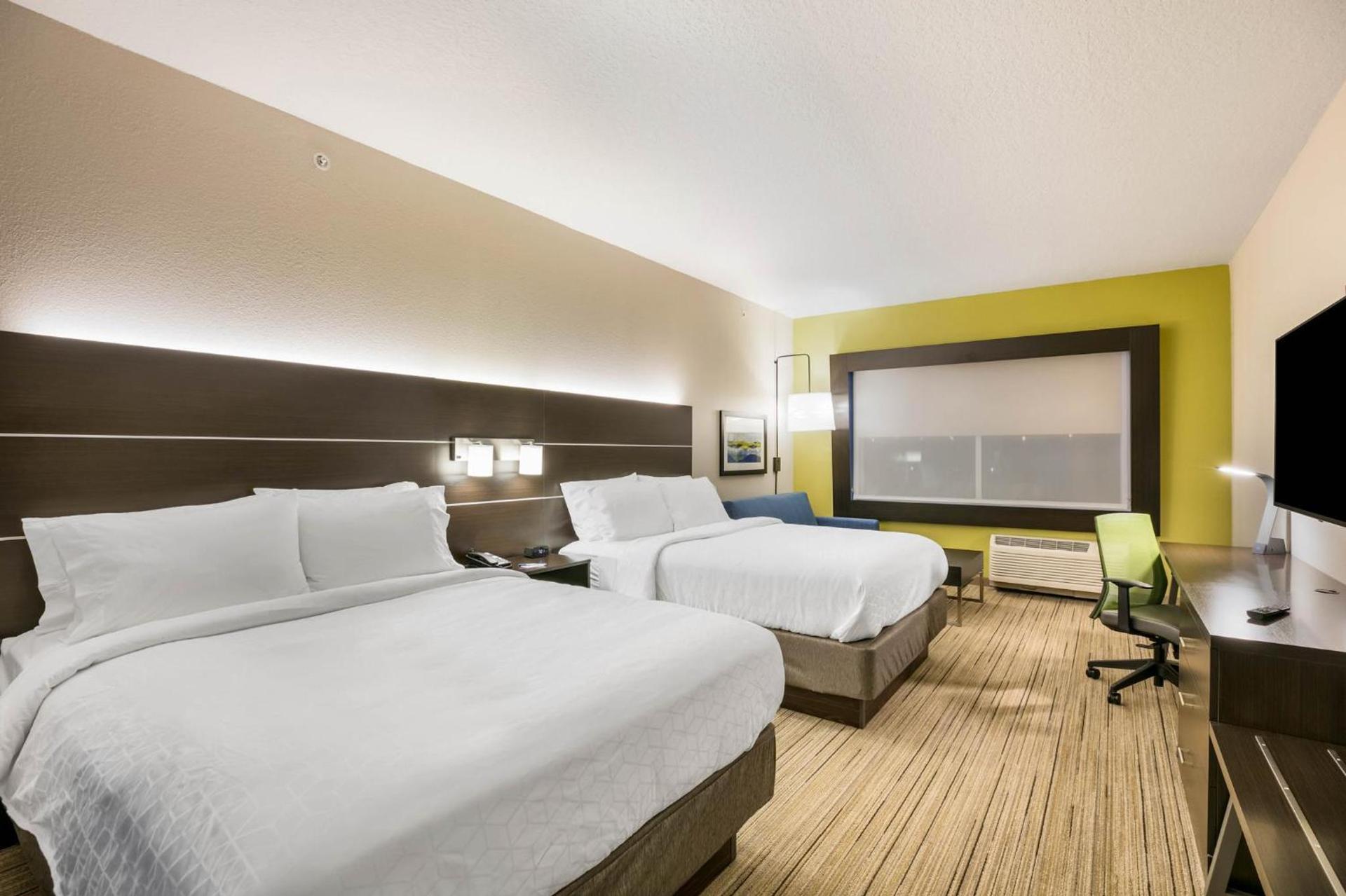 Holiday Inn Express & Suites Jacksonville - Town Center by IHG photo 12