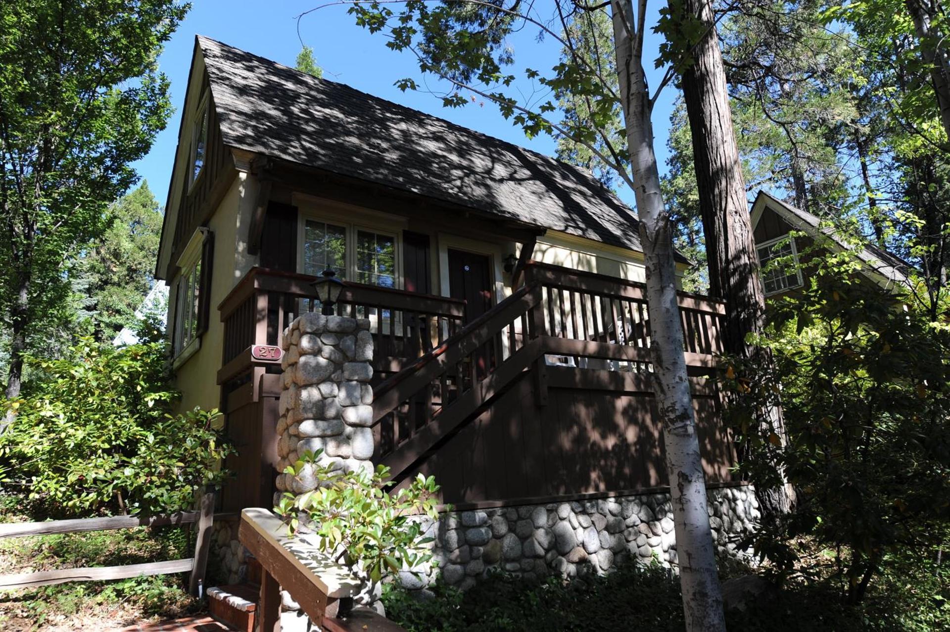 Saddleback Inn at Lake Arrowhead photo 9