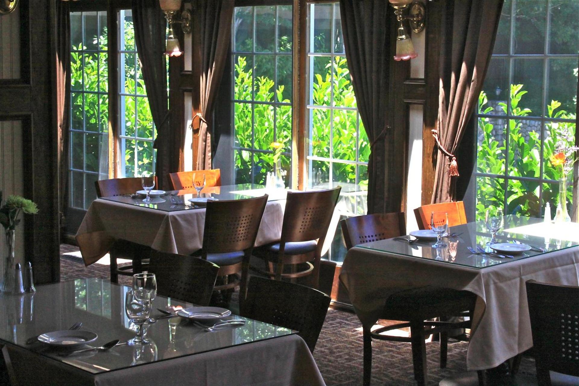 Saddleback Inn at Lake Arrowhead photo 12