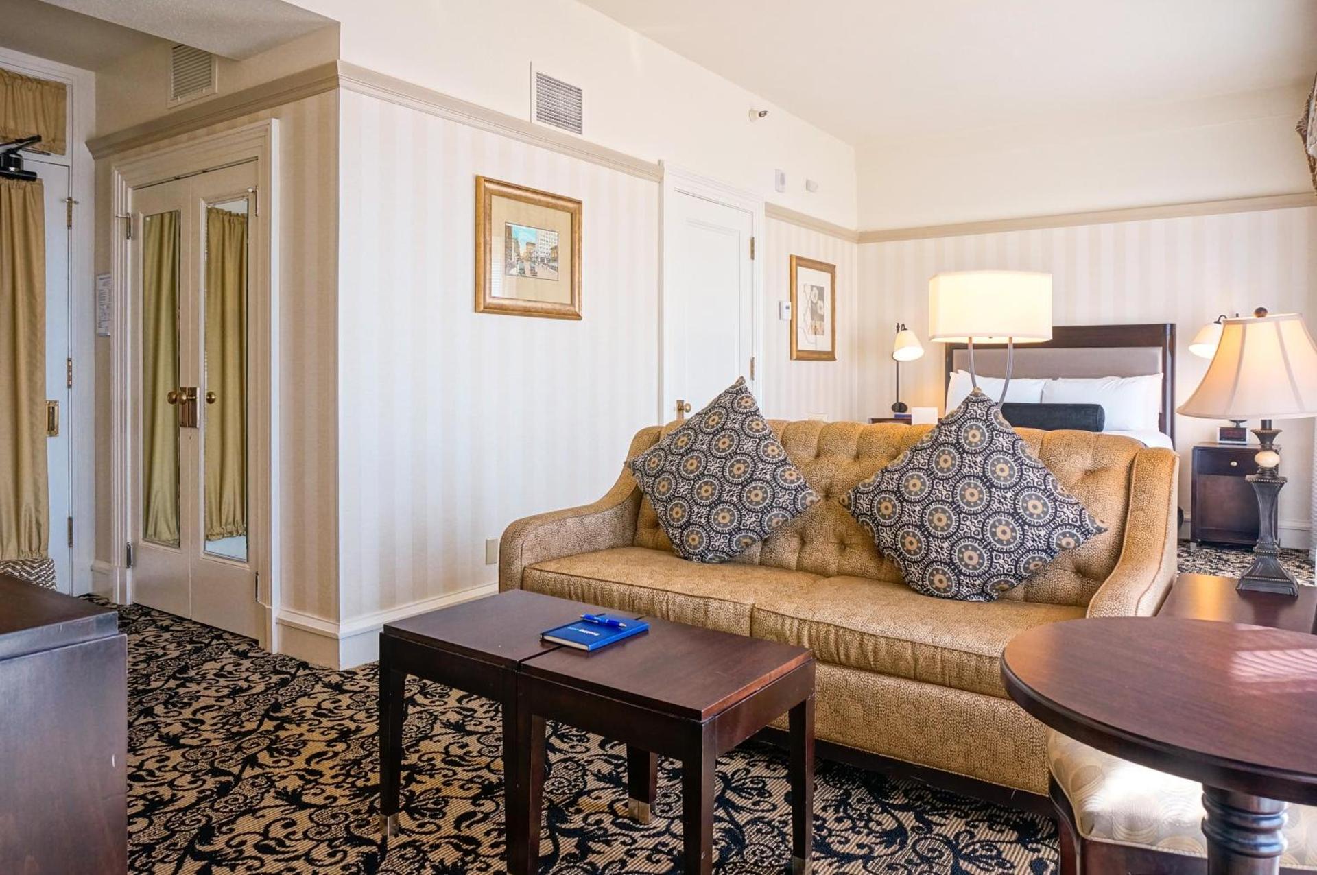 Gaslamp Plaza Suites photo 69