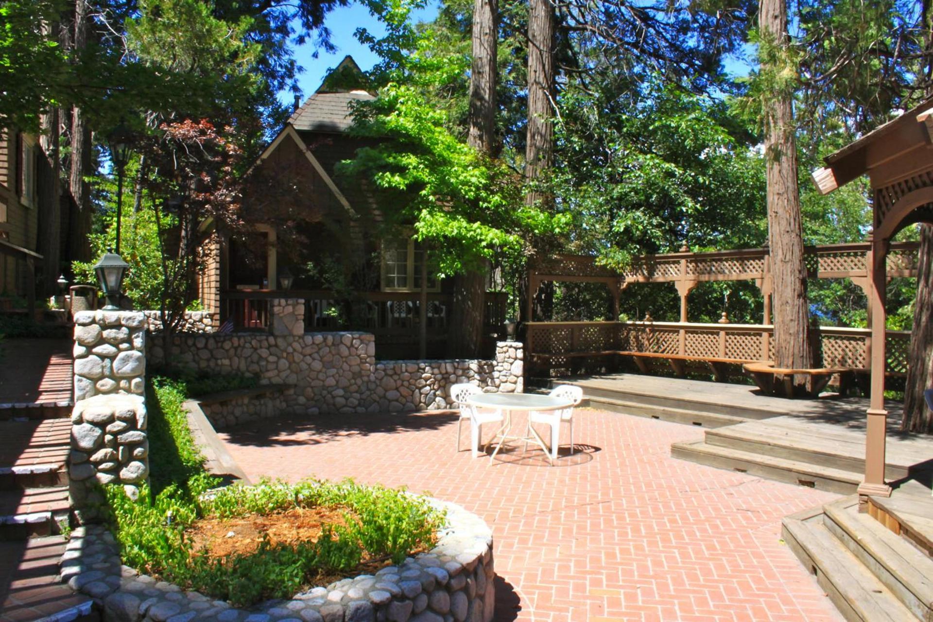 Saddleback Inn at Lake Arrowhead photo 38