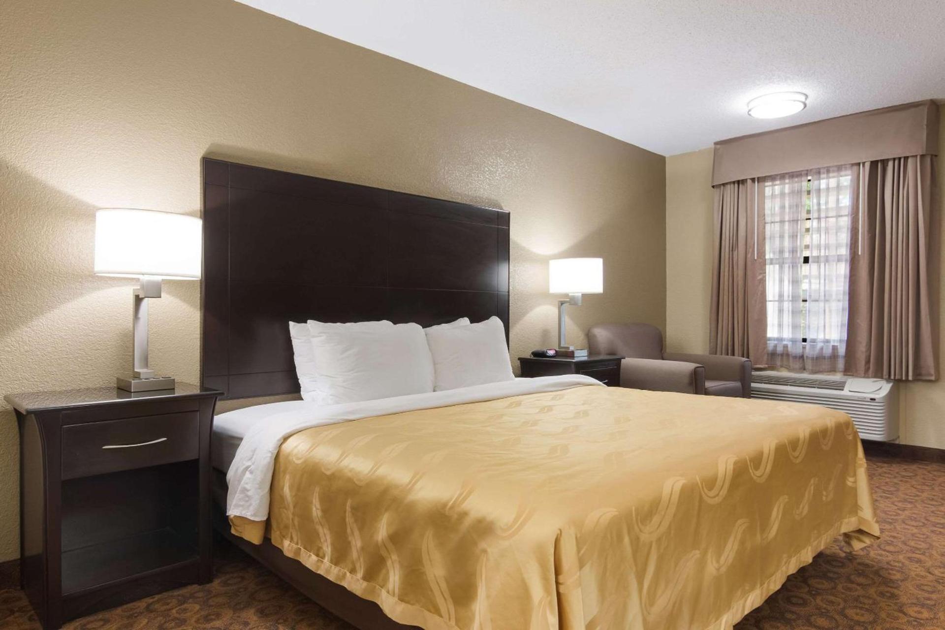 Quality Inn Magnolia photo 7