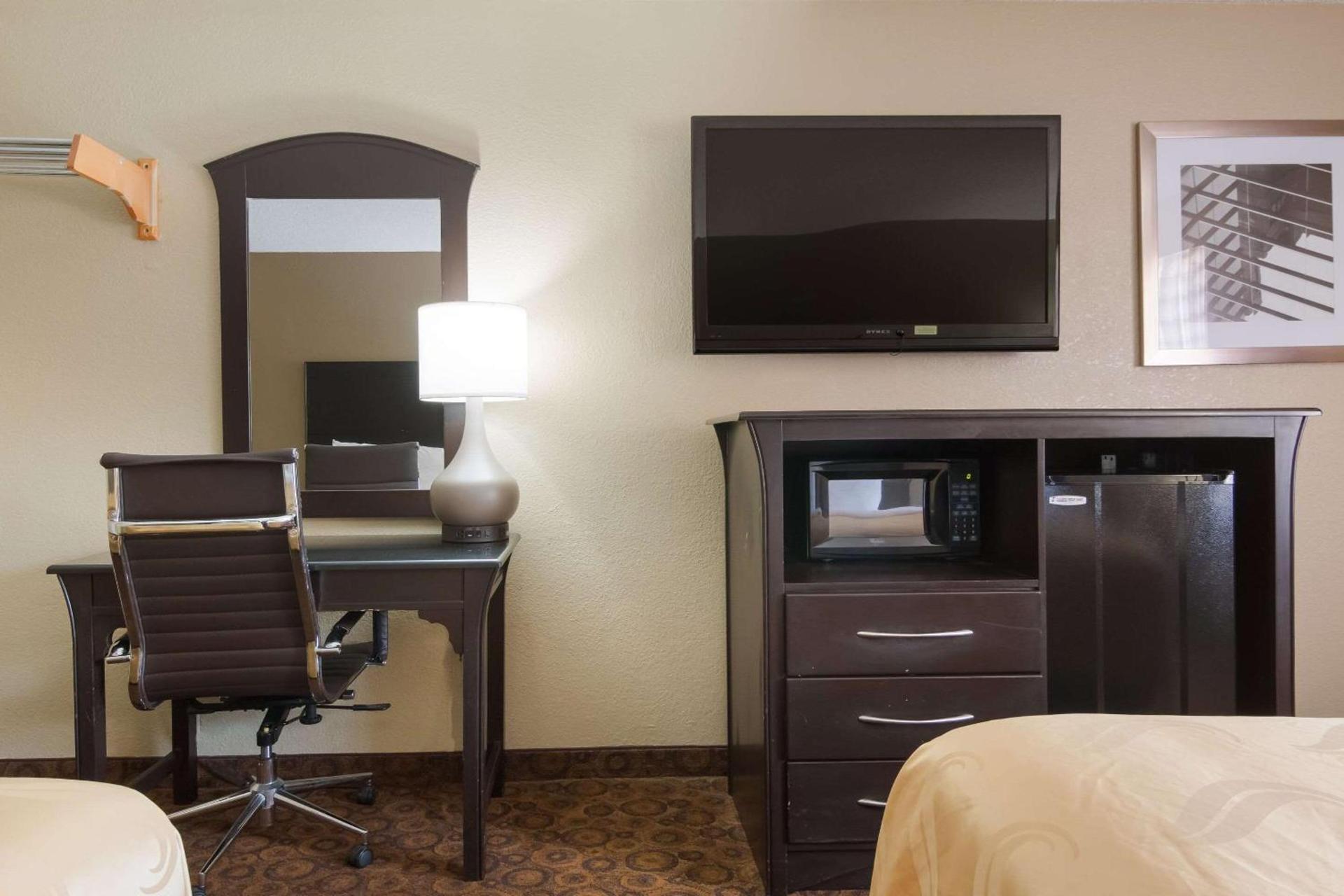 Quality Inn Magnolia photo 19