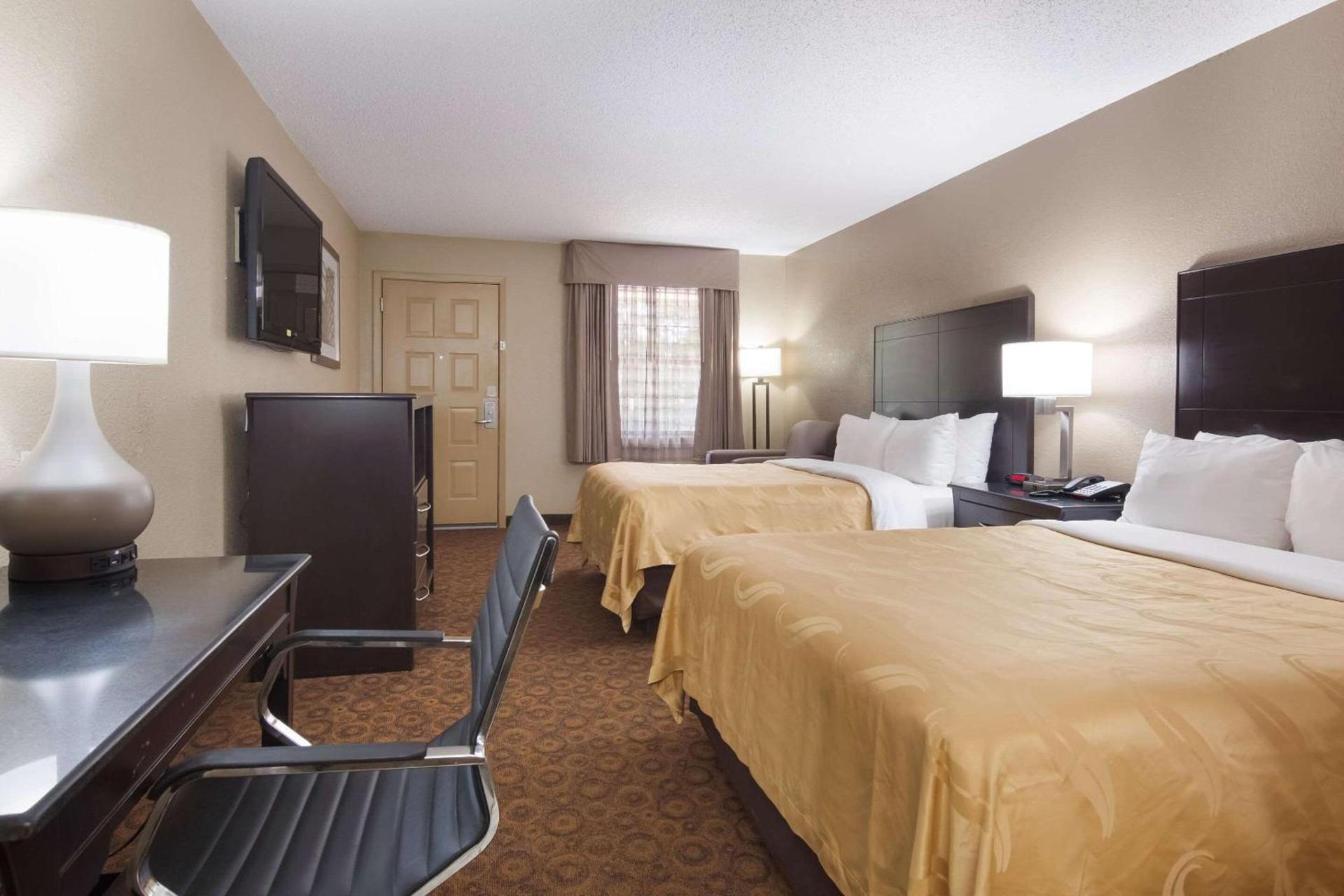 Quality Inn Magnolia photo 23